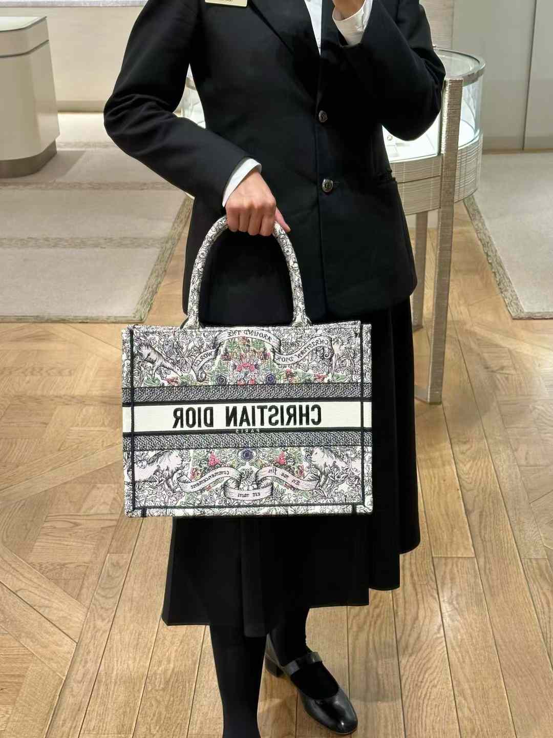 Dior Medium Book Tote view 9