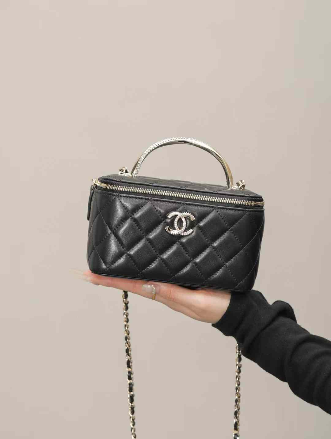 Chanel 24K Chain box bag view 1