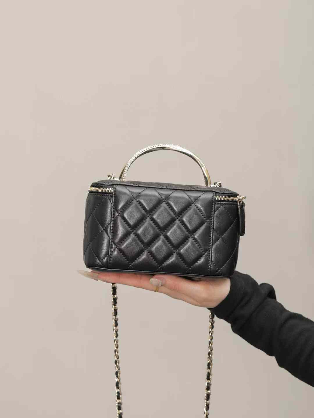 Chanel 24K Chain box bag view 2