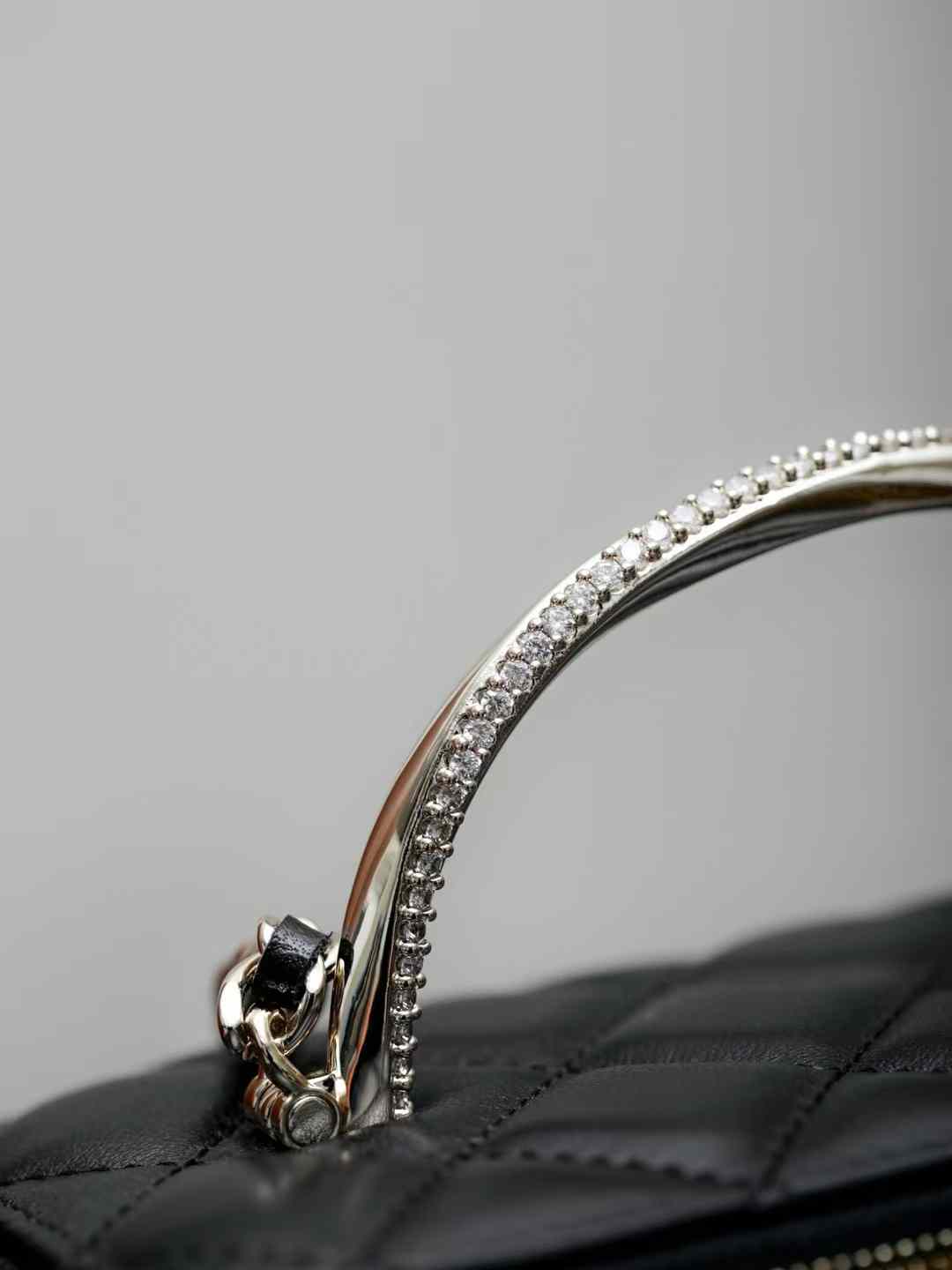 Chanel 24K Chain box bag view 5