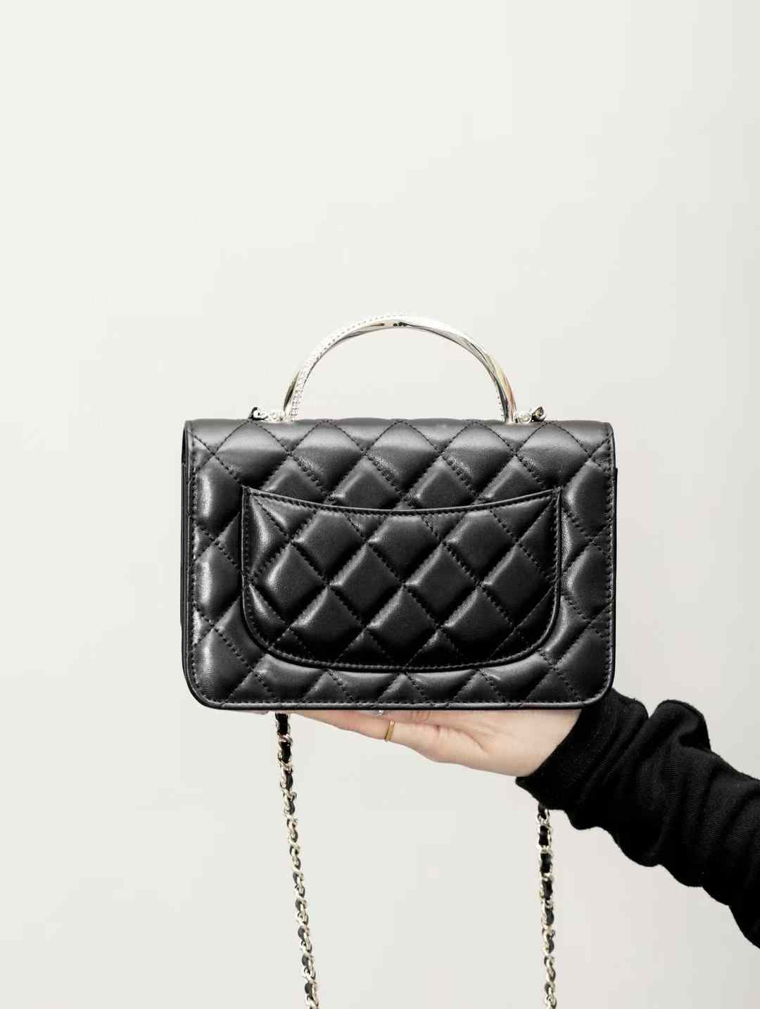Chanel Chain wallet view 2