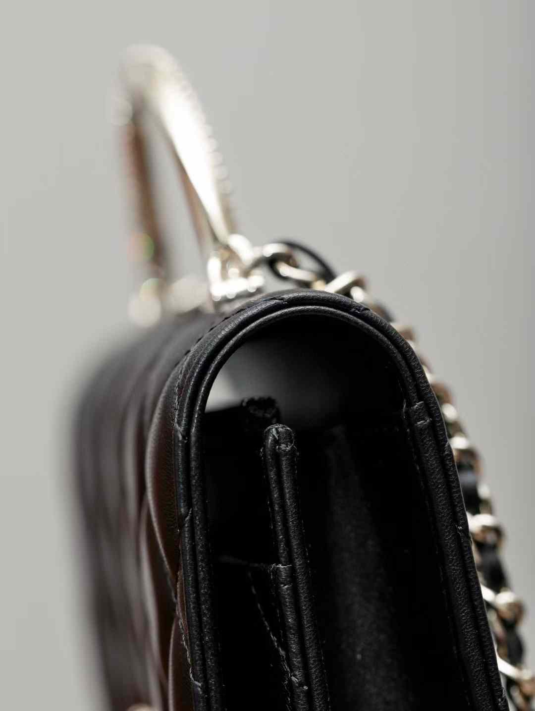 Chanel Chain wallet view 6