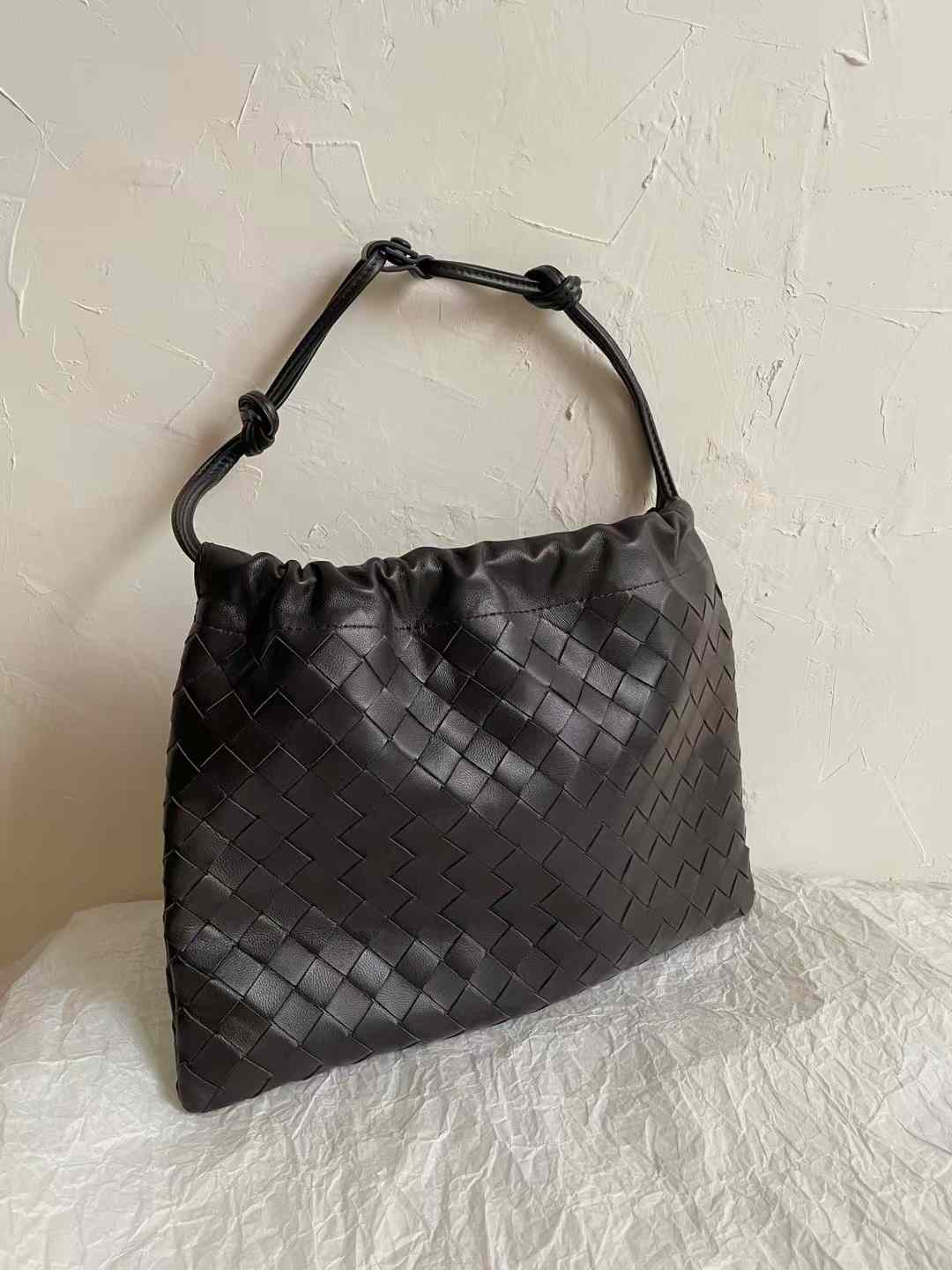 Bottega Veneta Bv Dustbag view 19