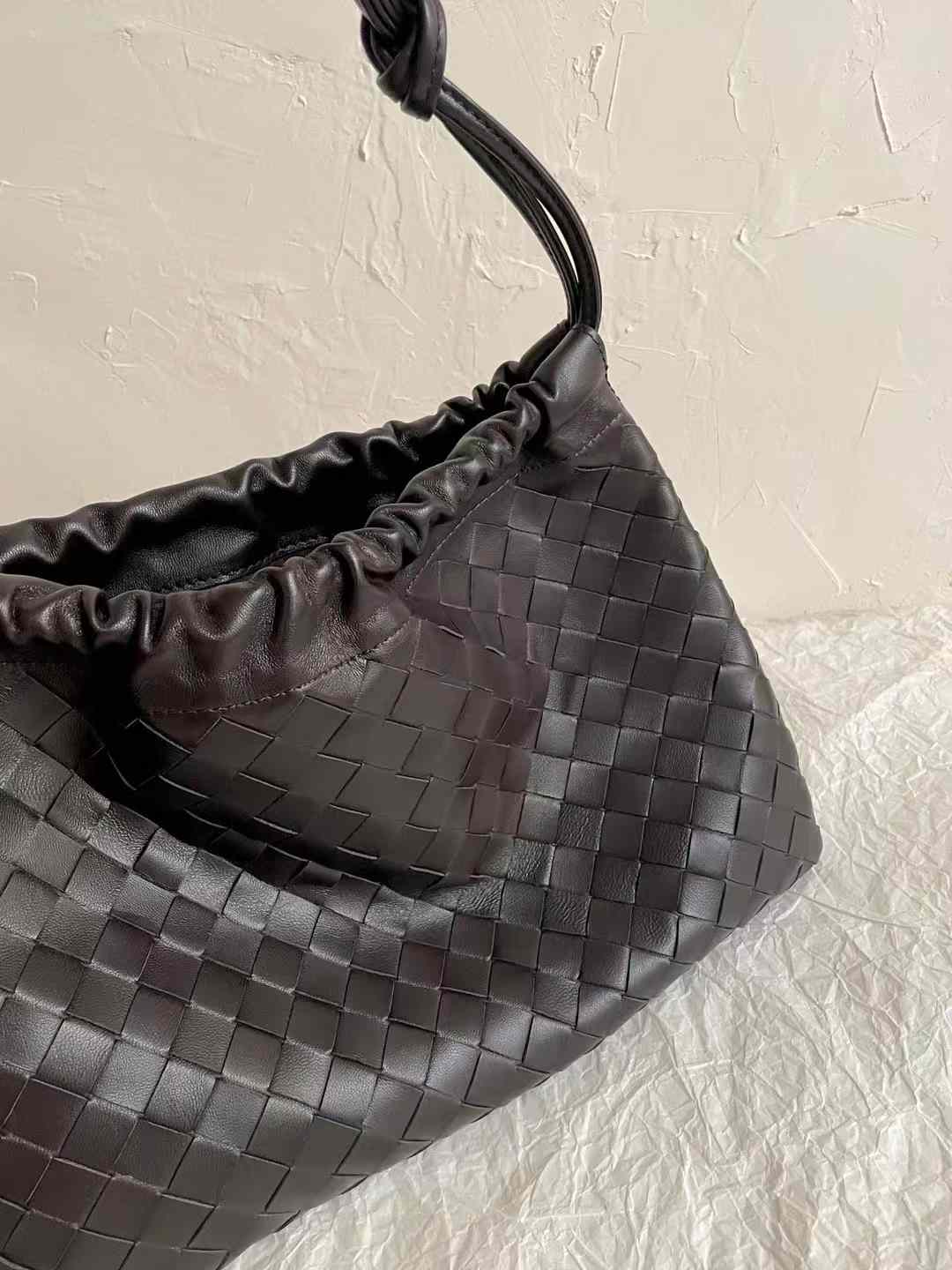 Bottega Veneta Bv Dustbag view 20