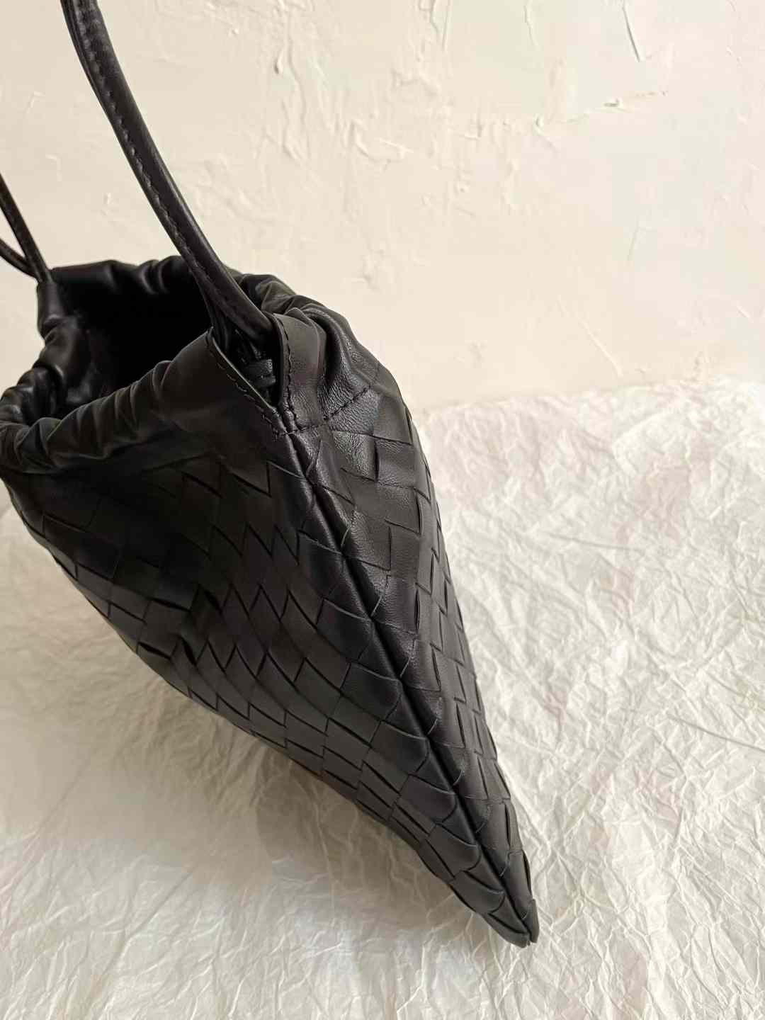 Bottega Veneta Bv Dustbag view 22