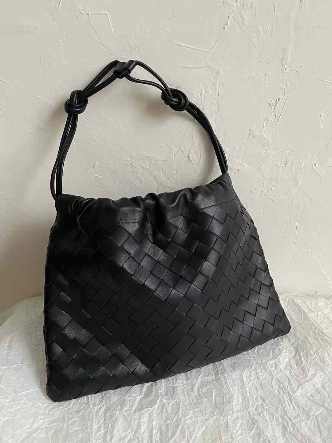 Bottega Veneta Bv Dustbag view 28
