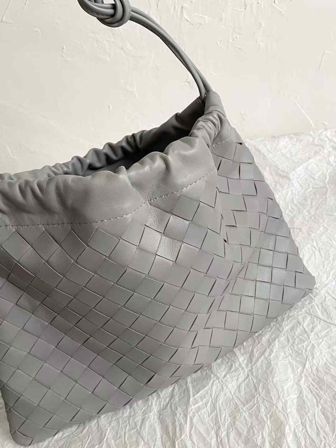 Bottega Veneta Bv Dustbag view 3