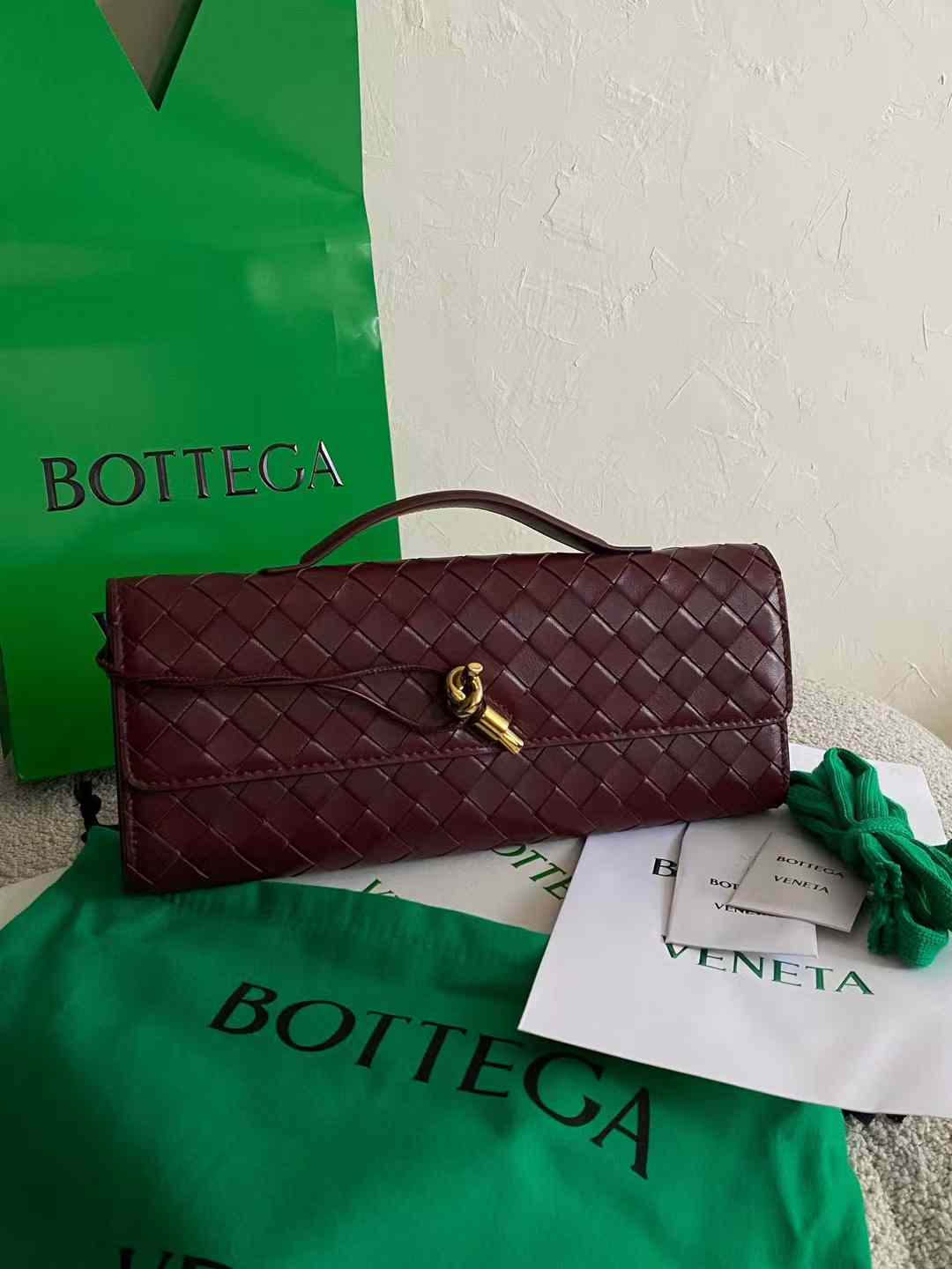 Bottega Veneta BV Andiamo Clutch view 1