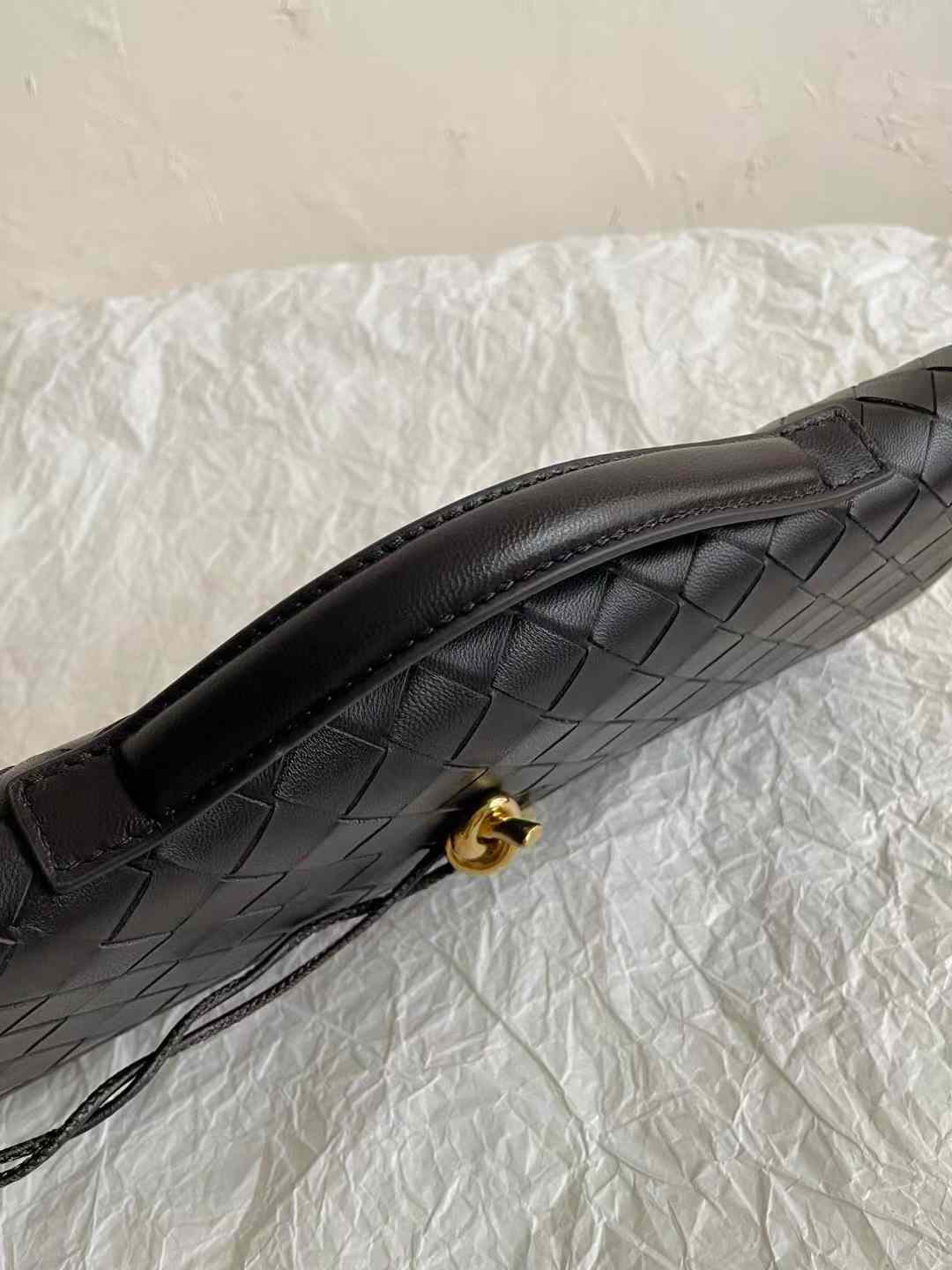 Bottega Veneta BV Andiamo Clutch view 23