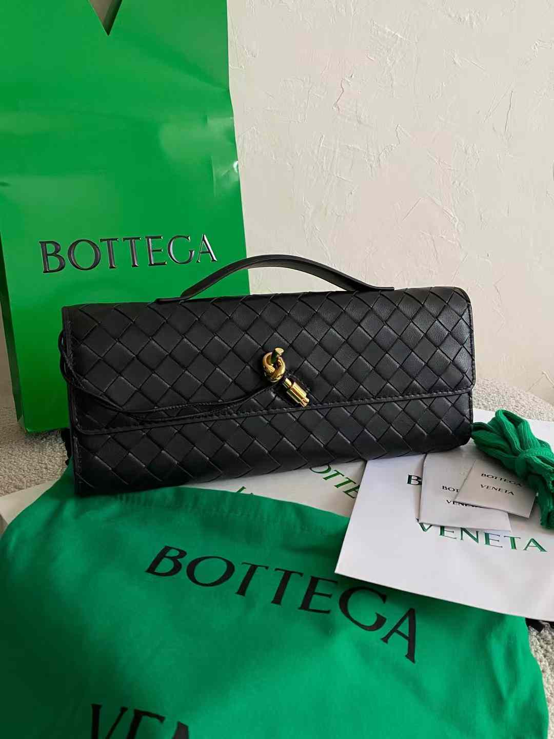 Bottega Veneta BV Andiamo Clutch view 9