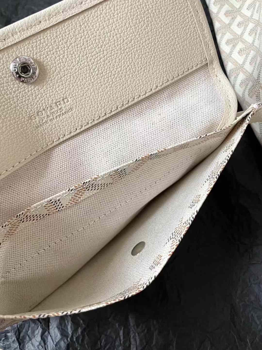 Goyard Saint Louis GM Bag and Balise Beach Towel view 6