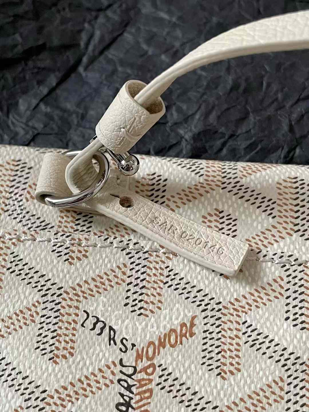 Goyard Saint Louis GM Bag and Balise Beach Towel view 7