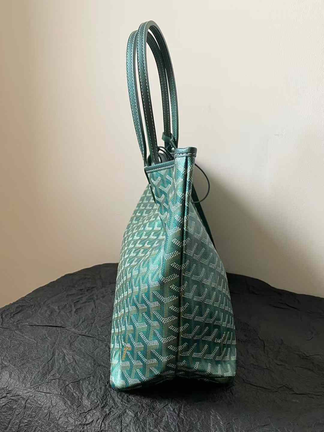 Goyard Saint Louis GM Bag 2024 view 14