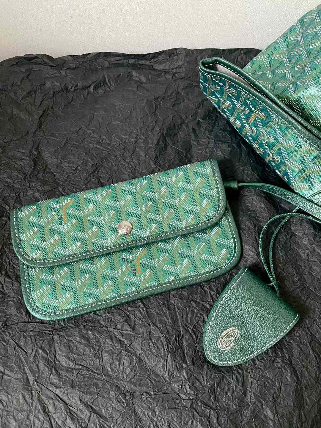 Goyard Saint Louis GM Bag 2024 view 18