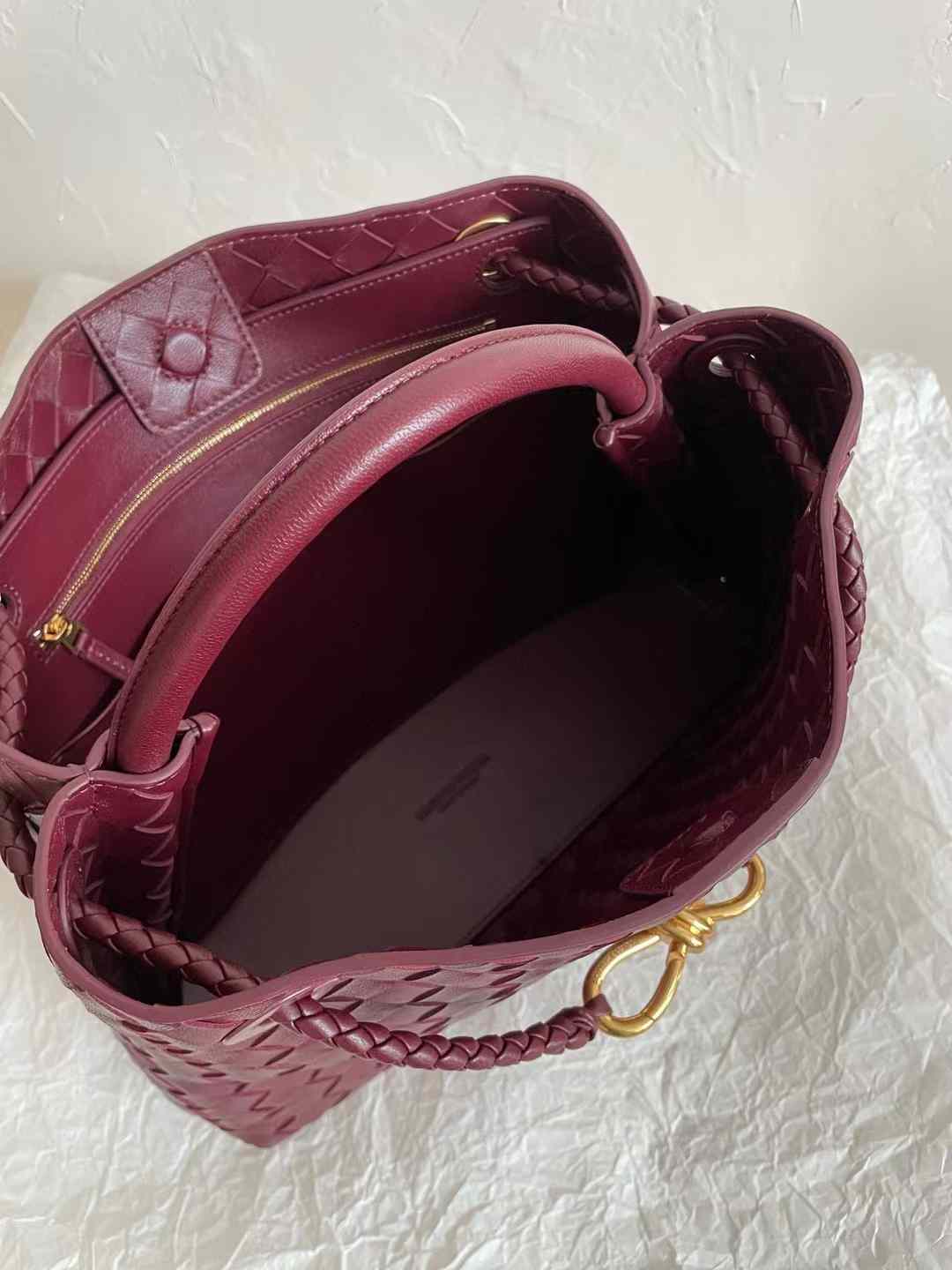 Bottega Veneta Andiamo view 9