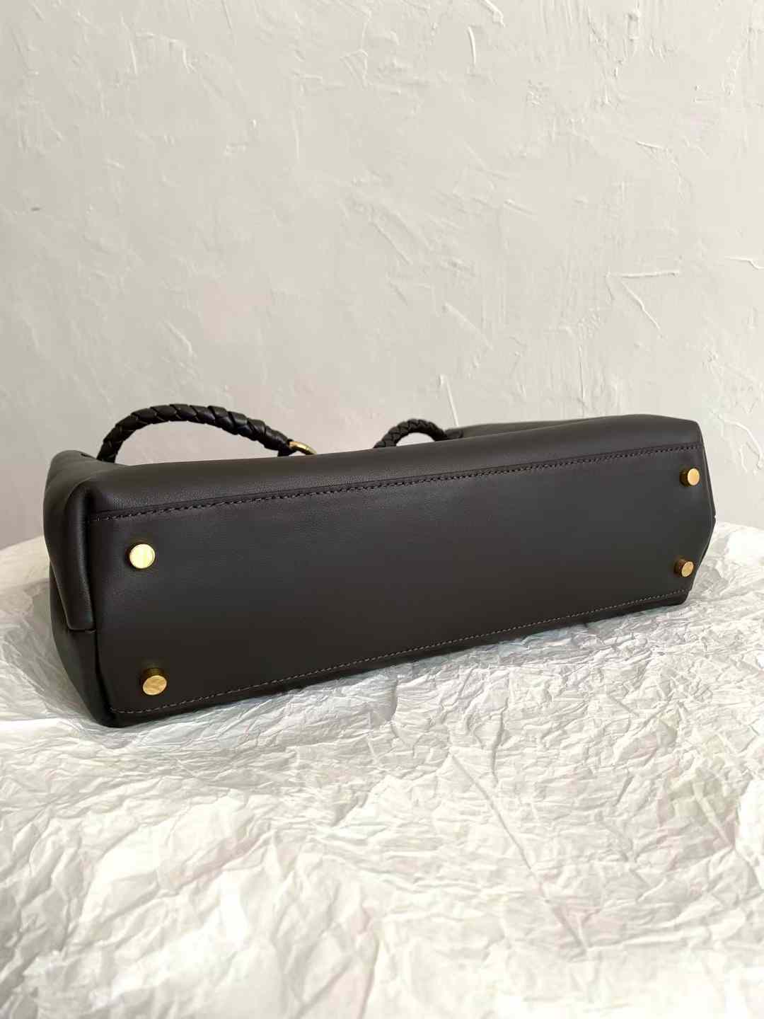 Bottega Veneta Andiamo view 3