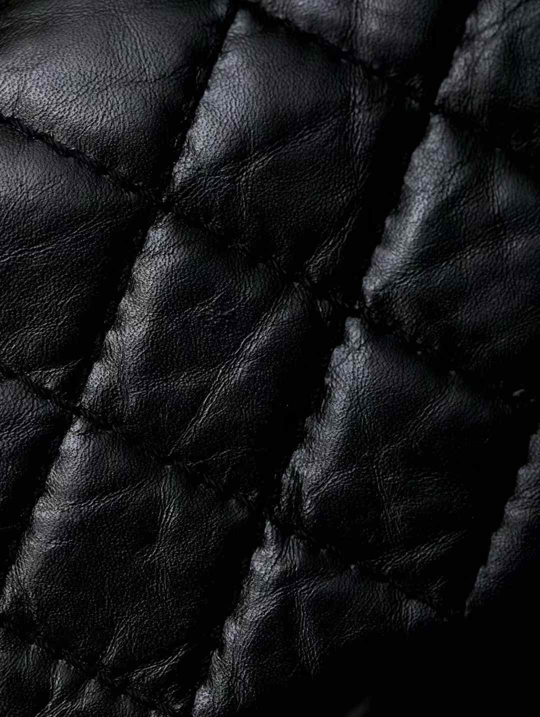 Chanel 2.55 Handbag view 4