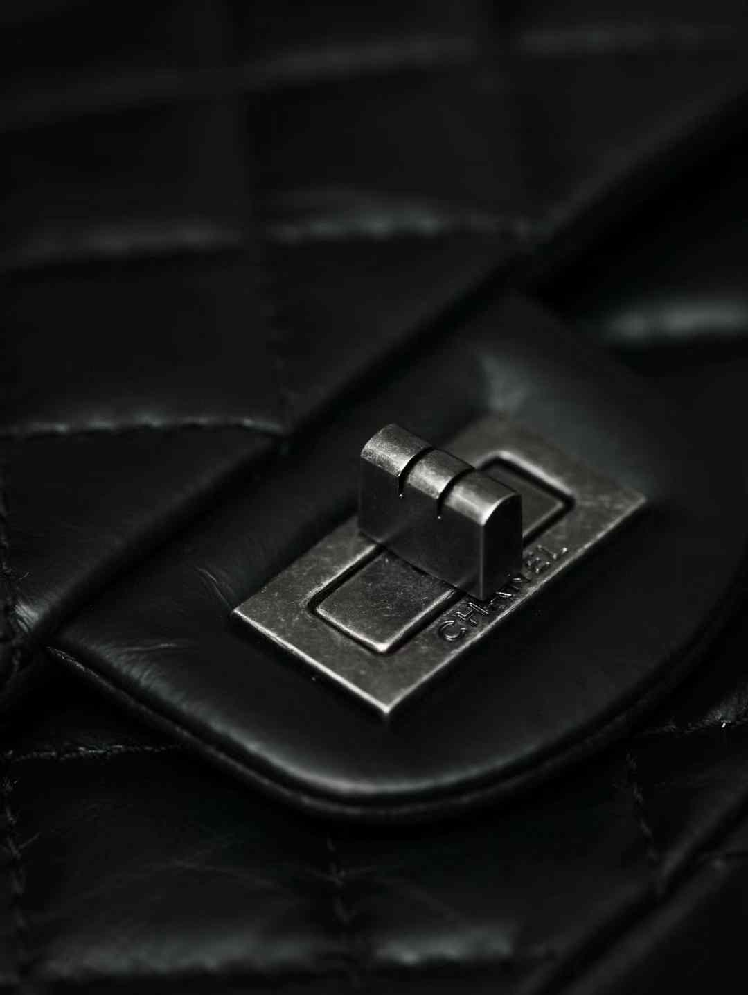 Chanel 2.55 Handbag view 5