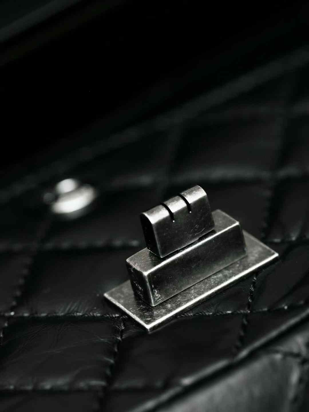 Chanel 2.55 Handbag view 8
