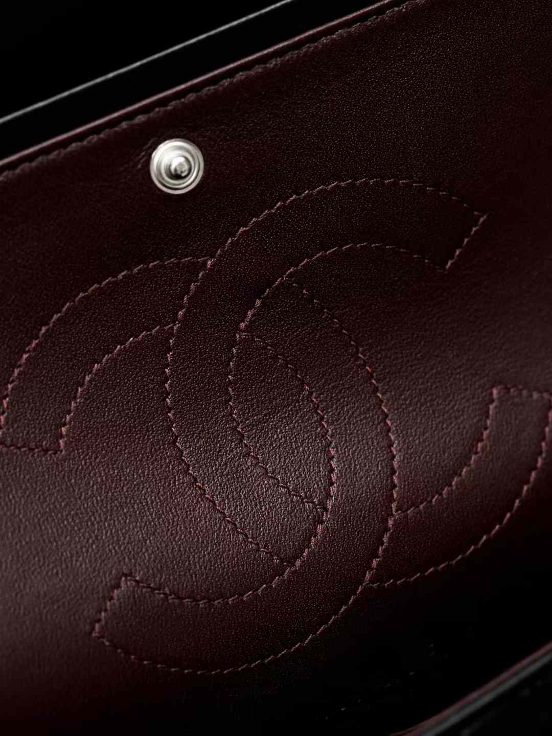 Chanel 2.55 Handbag view 9