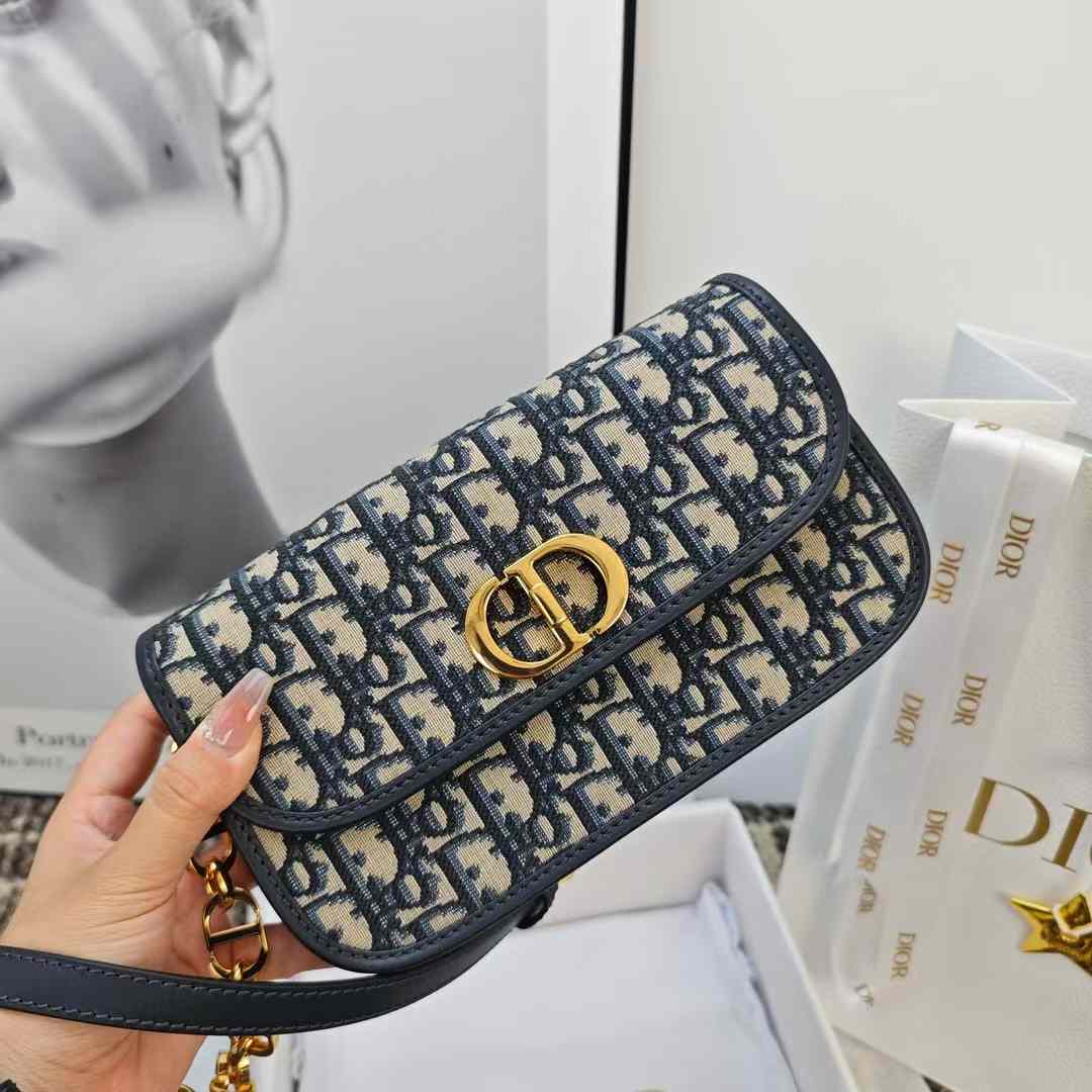 Dior 30 Montaigne Avenue Bag view 1