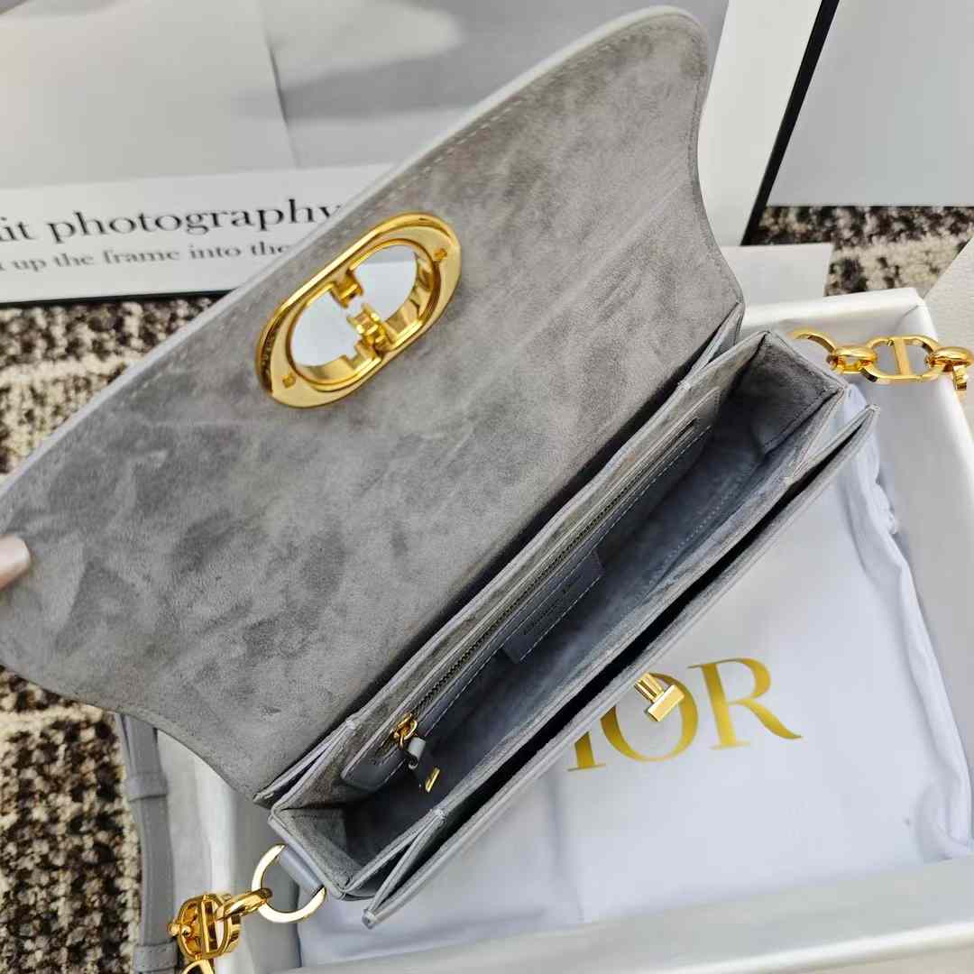 Dior 30 Montaigne Avenue Bag view 6