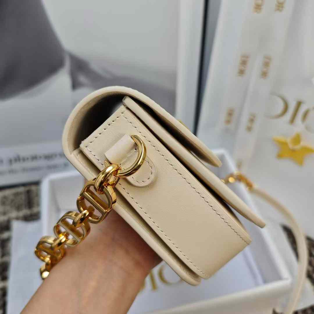 Dior 30 Montaigne Avenue Bag view 2