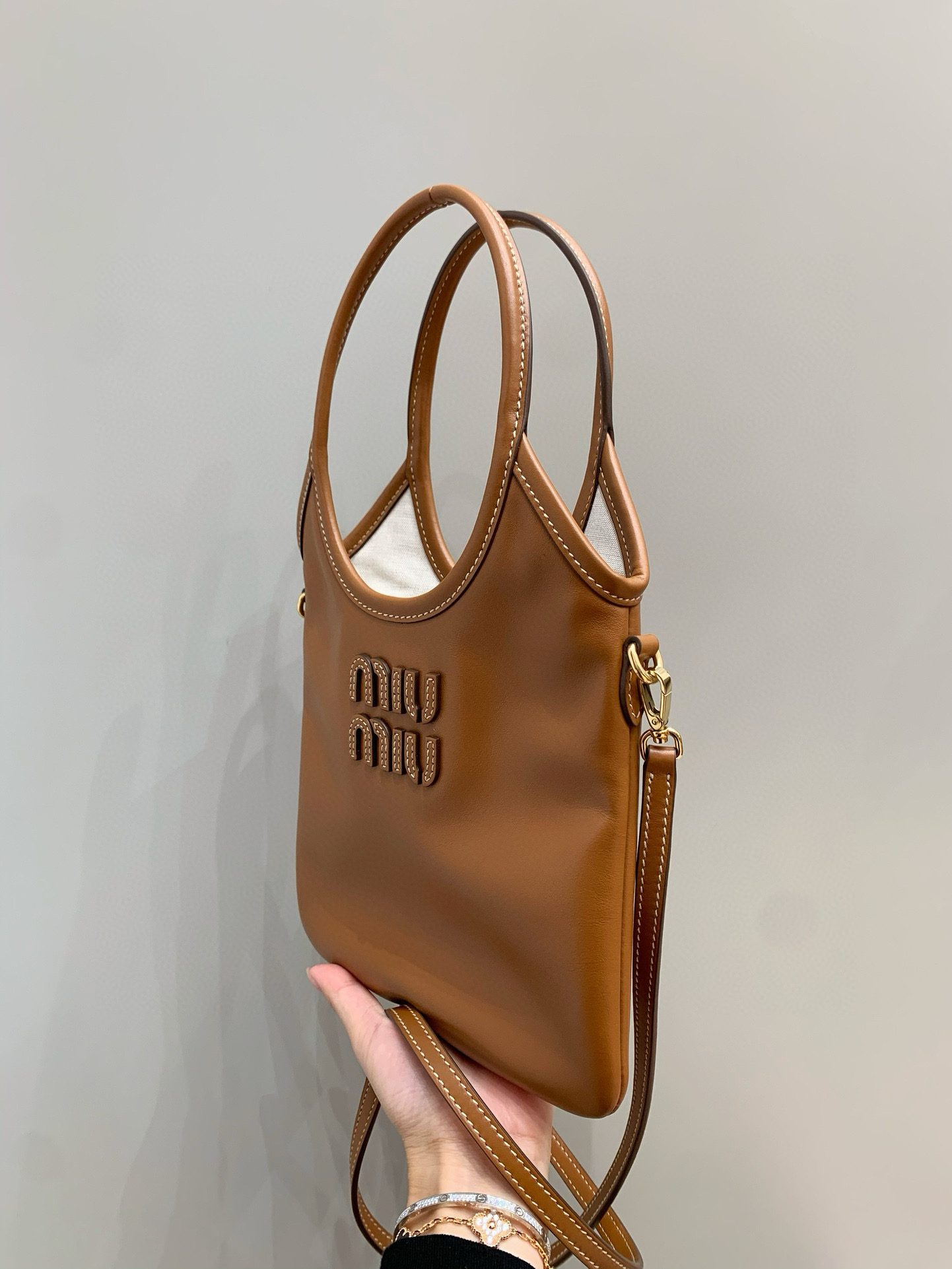 Miu Miu IVY leather handbag view 9
