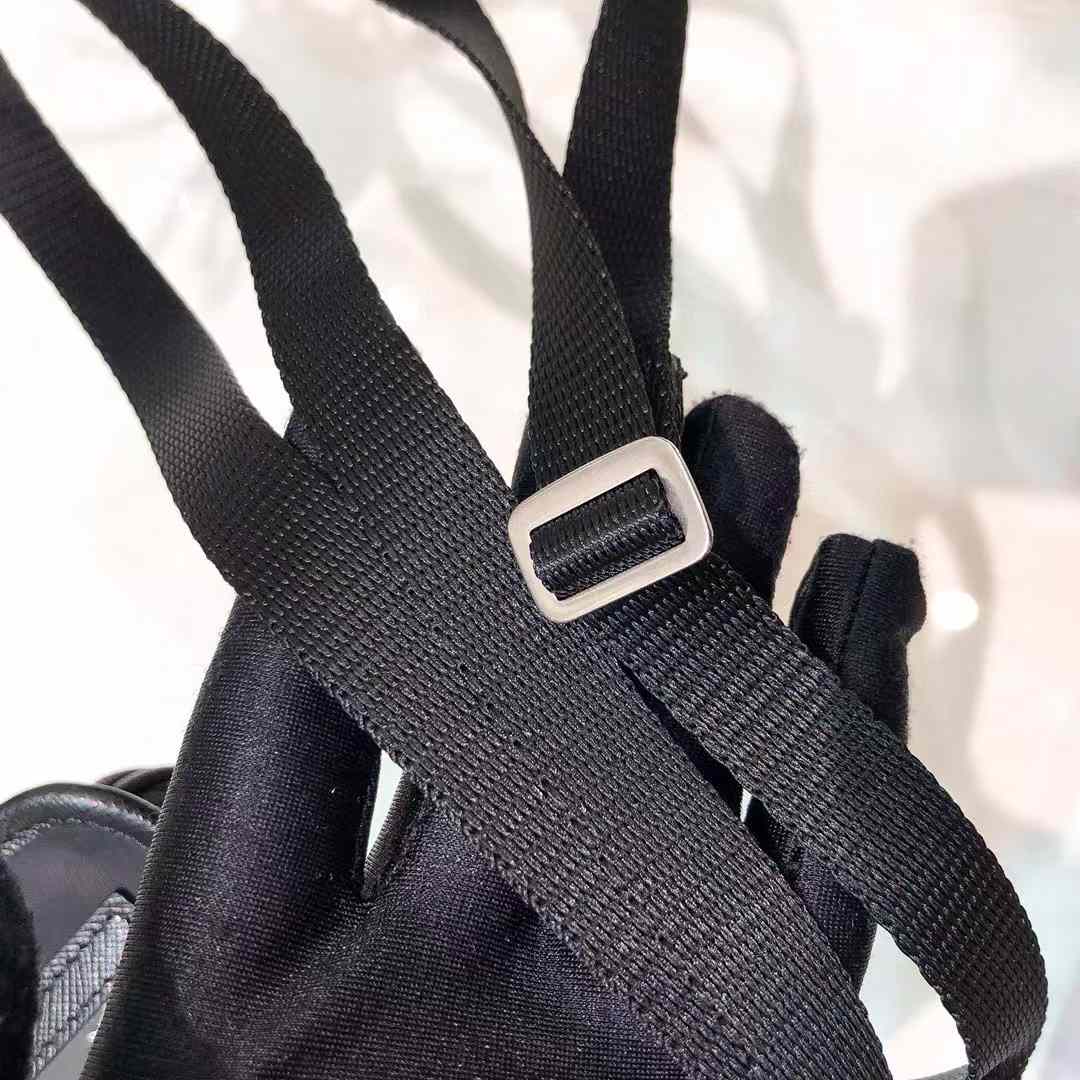 Prada RE-NYILON Mobile bag view 7