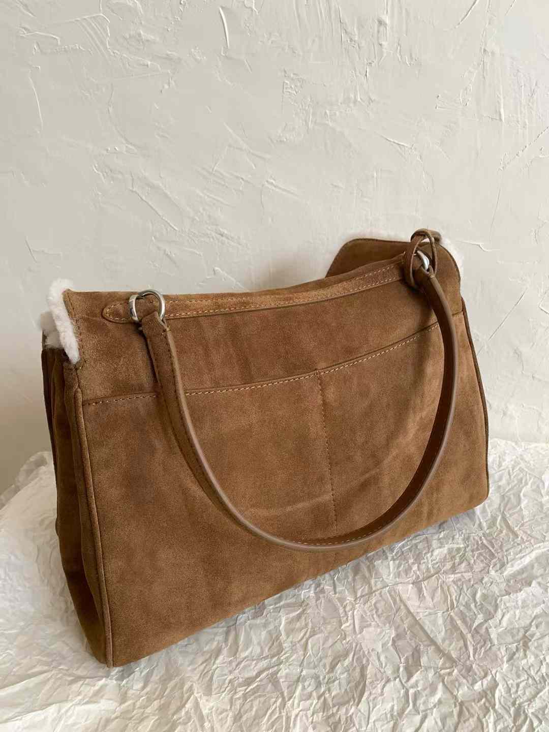 Balenciaga Women’s Rodeo Medium Handbag view 2