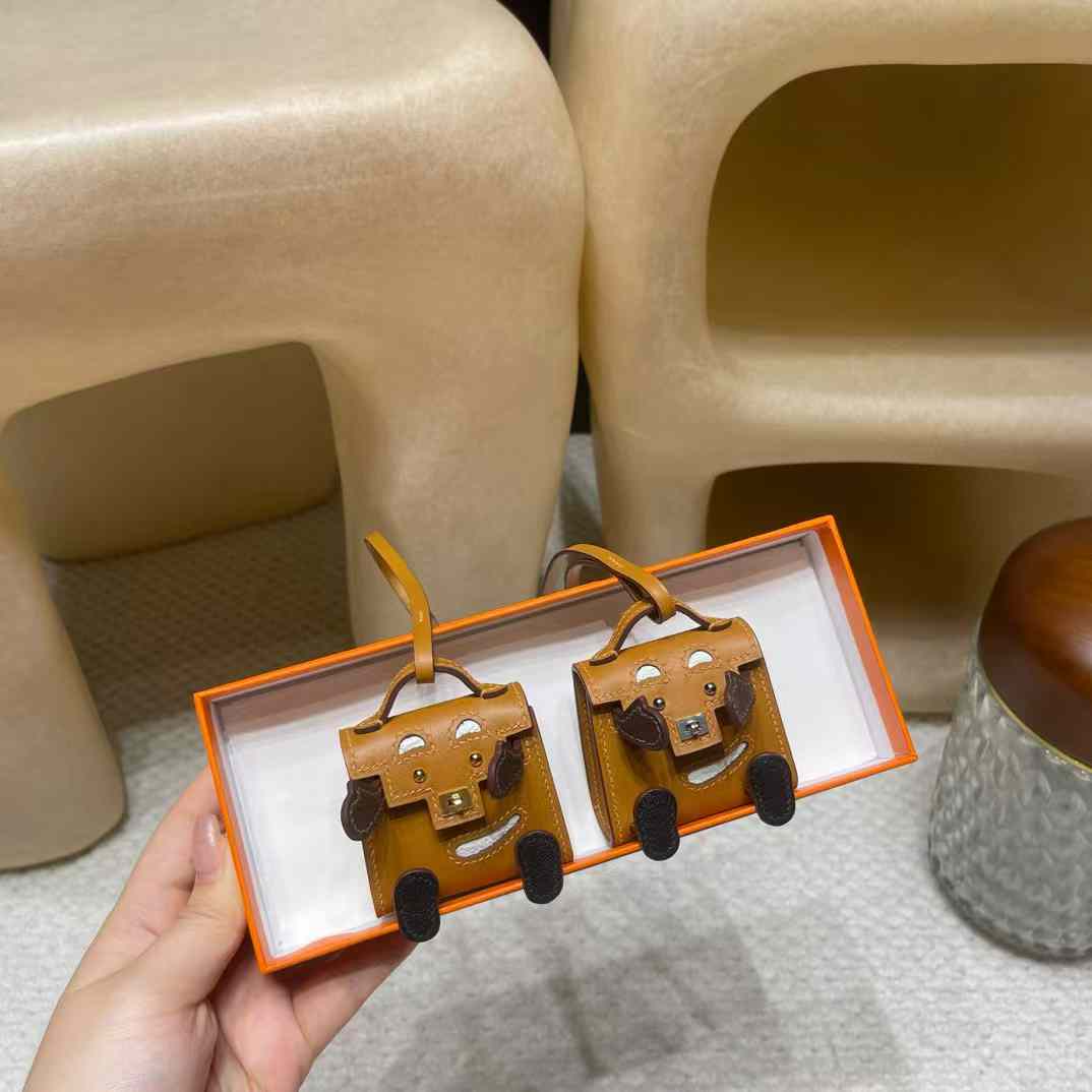 Hermès New Stock Kelly Doll view 2
