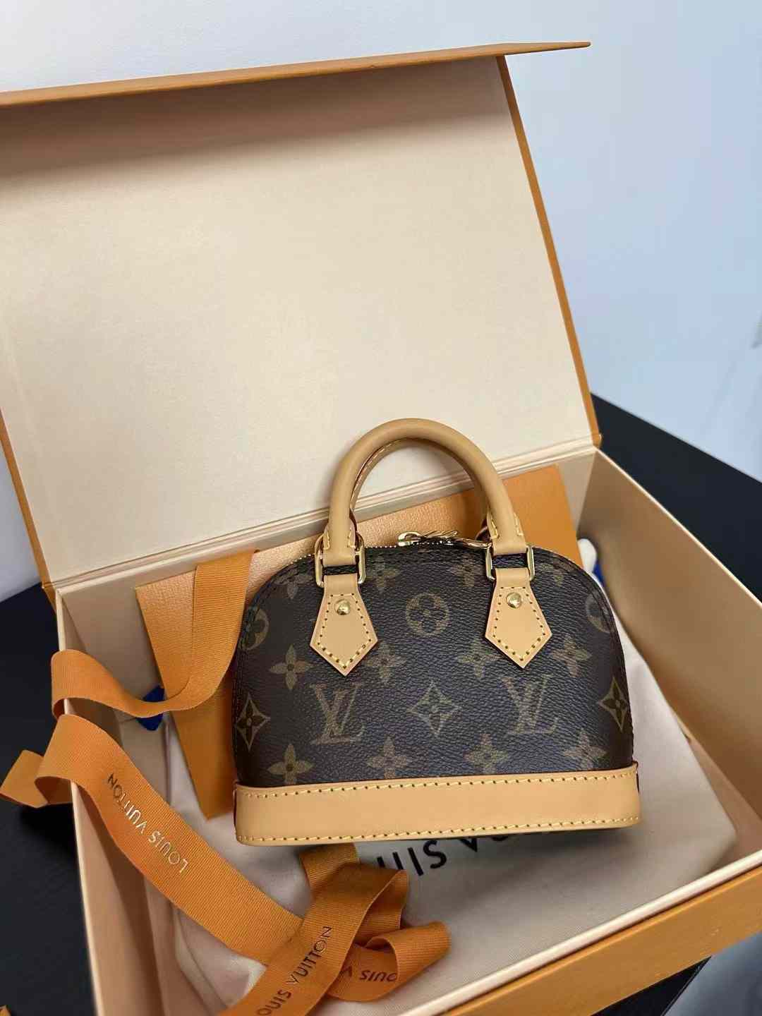 Louis Vuitton Nano Alma M82717 view 3