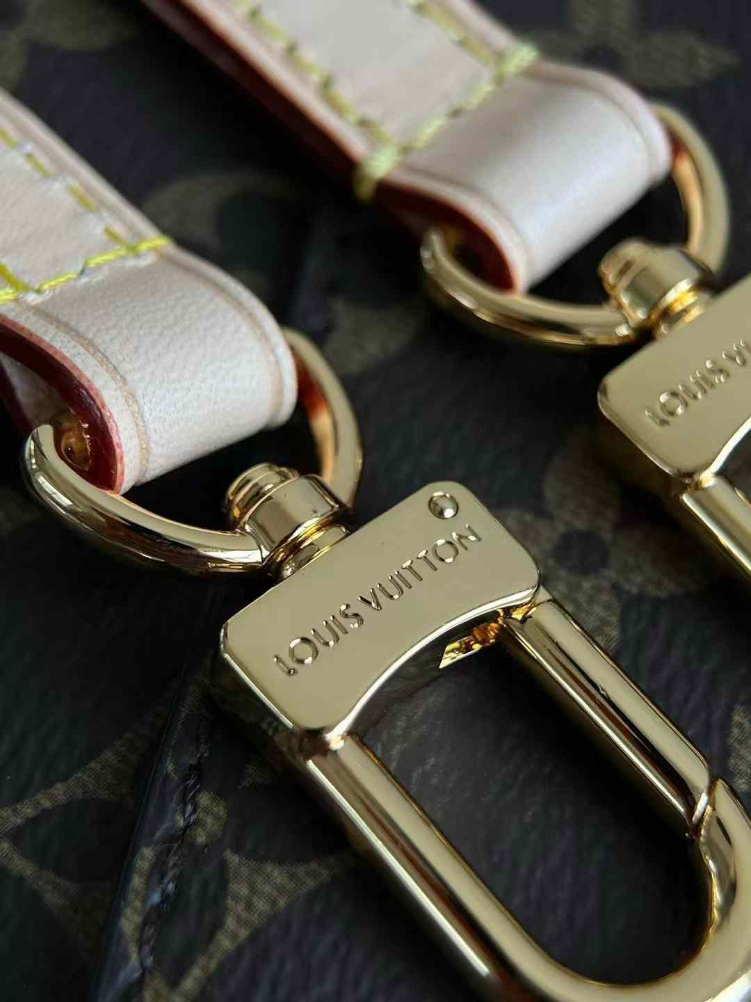 Louis Vuitton Vivacité M46999 view 5