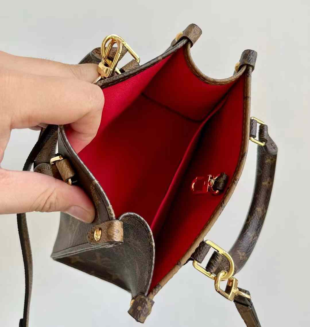 Louis Vuitton OnTheGo BB M46839 view 3