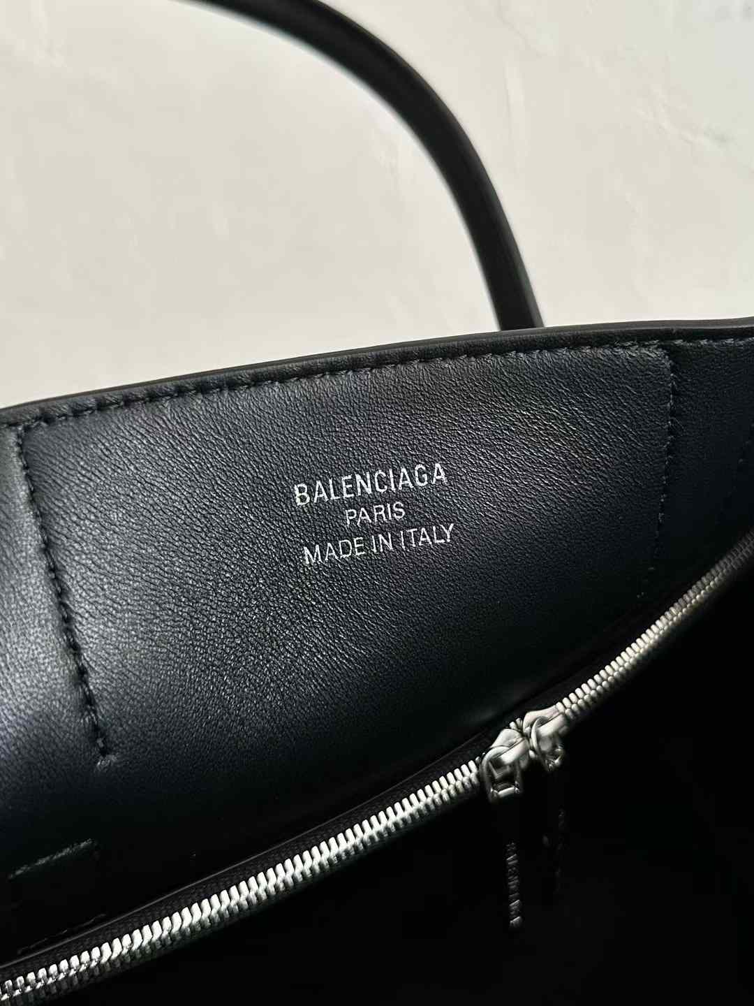 Balenciaga Lel Air Bag view 15