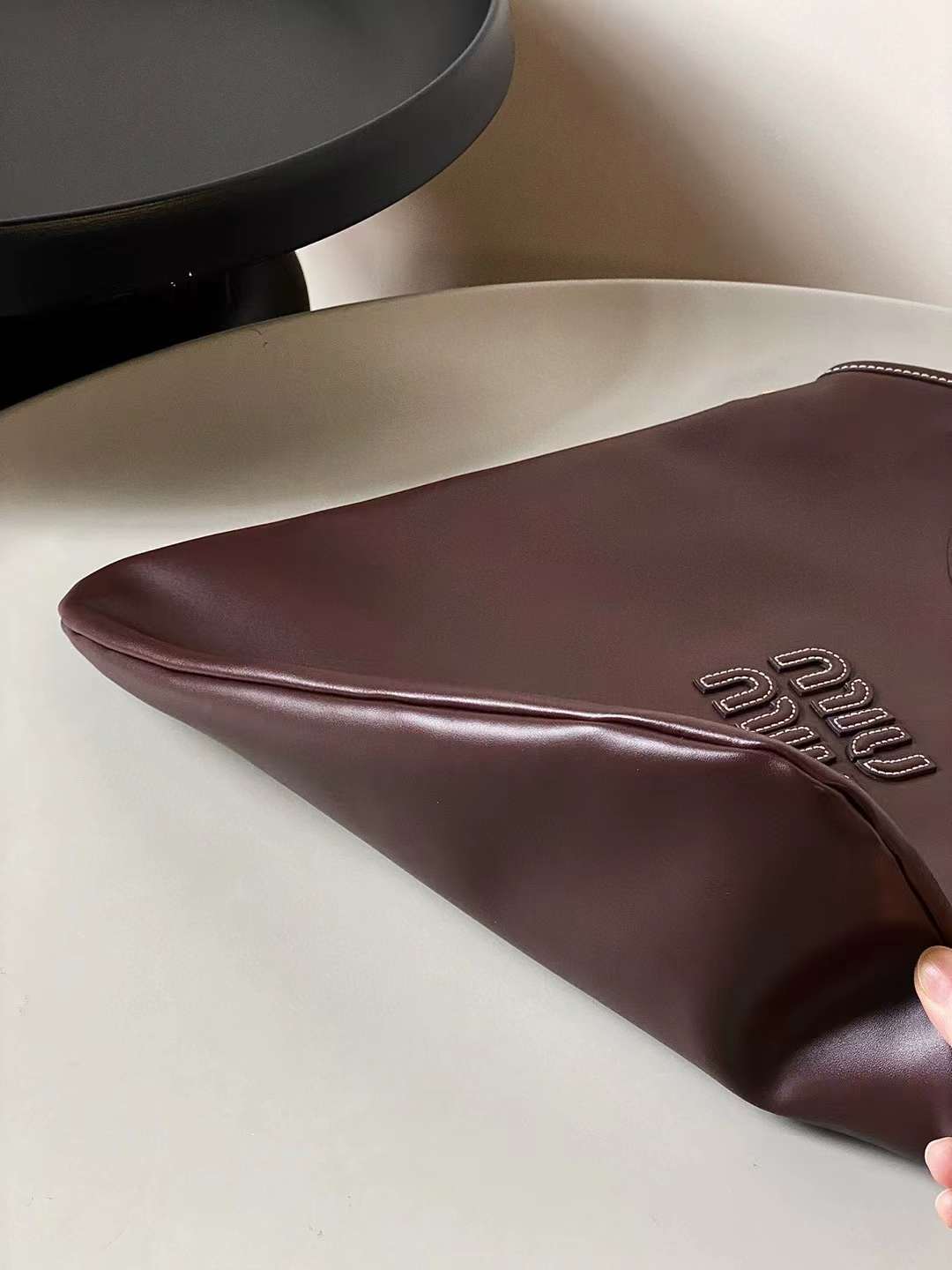 Miu Miu IVY leather bag view 3