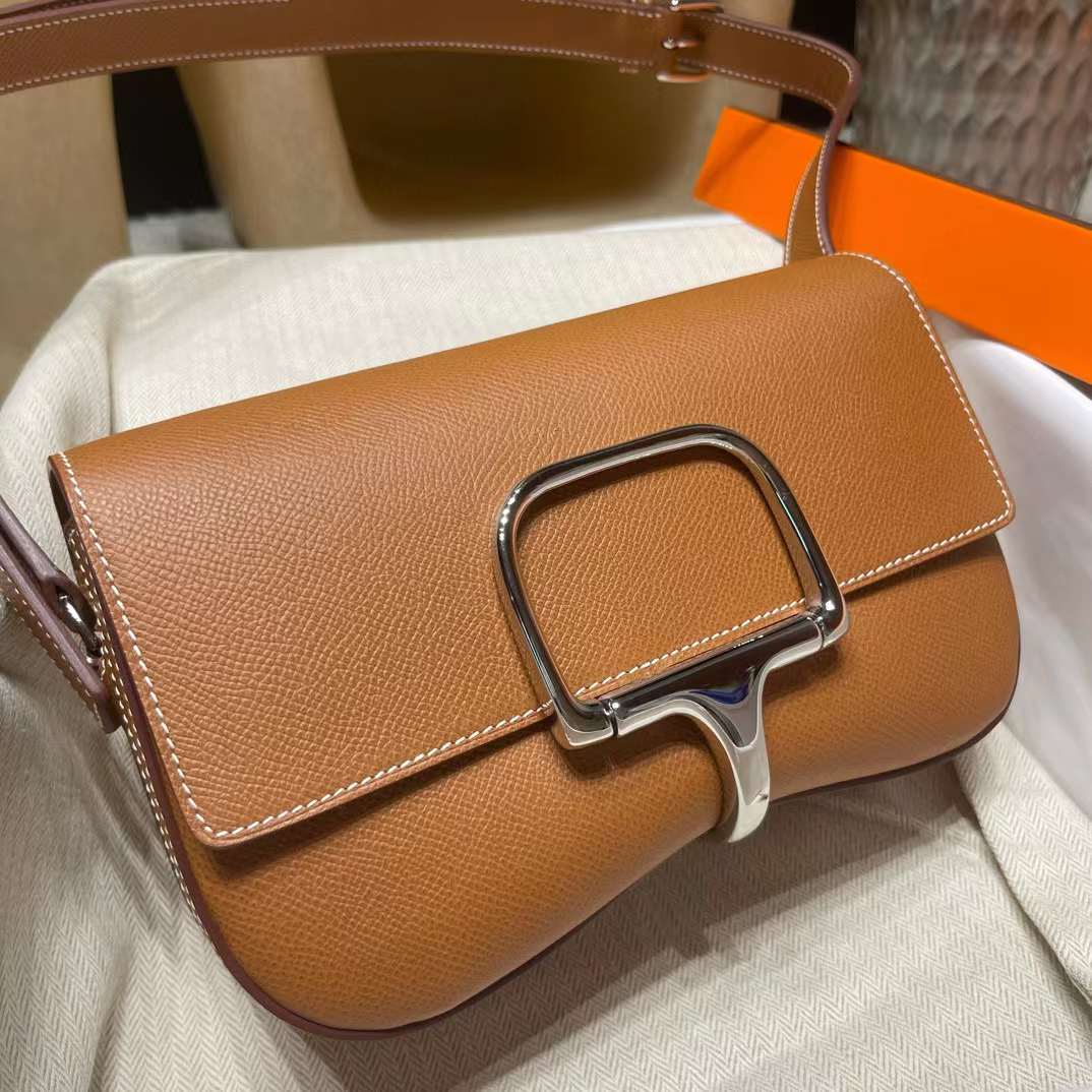Hermès Della Cavallerria view 3