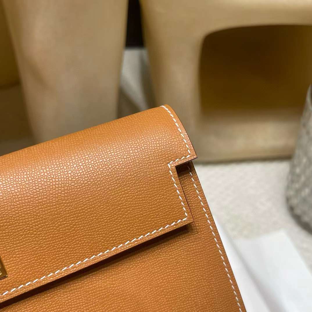 Hermès Kelly Pocket Madam view 3