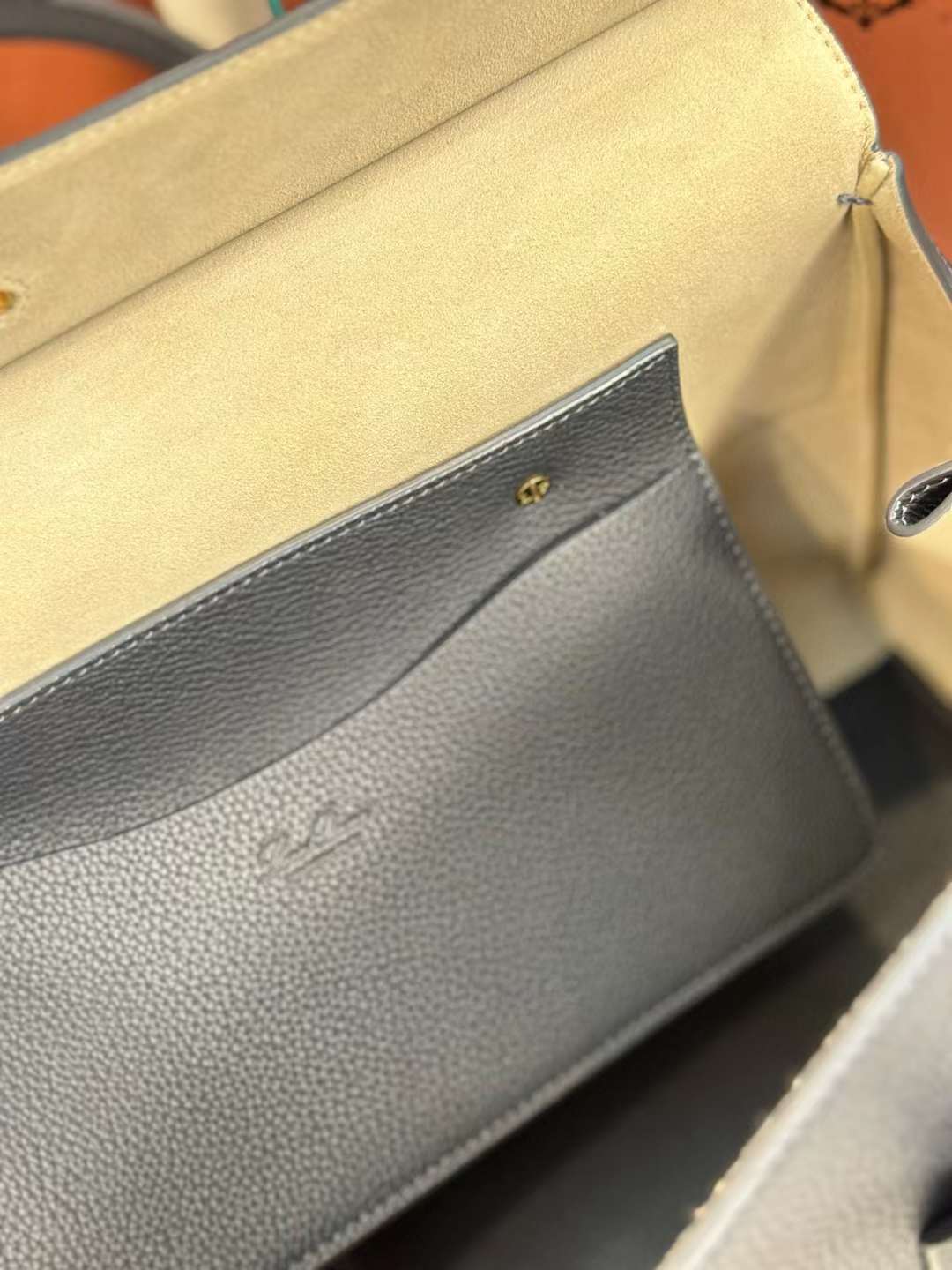 Loro Piana Loom L32 view 8