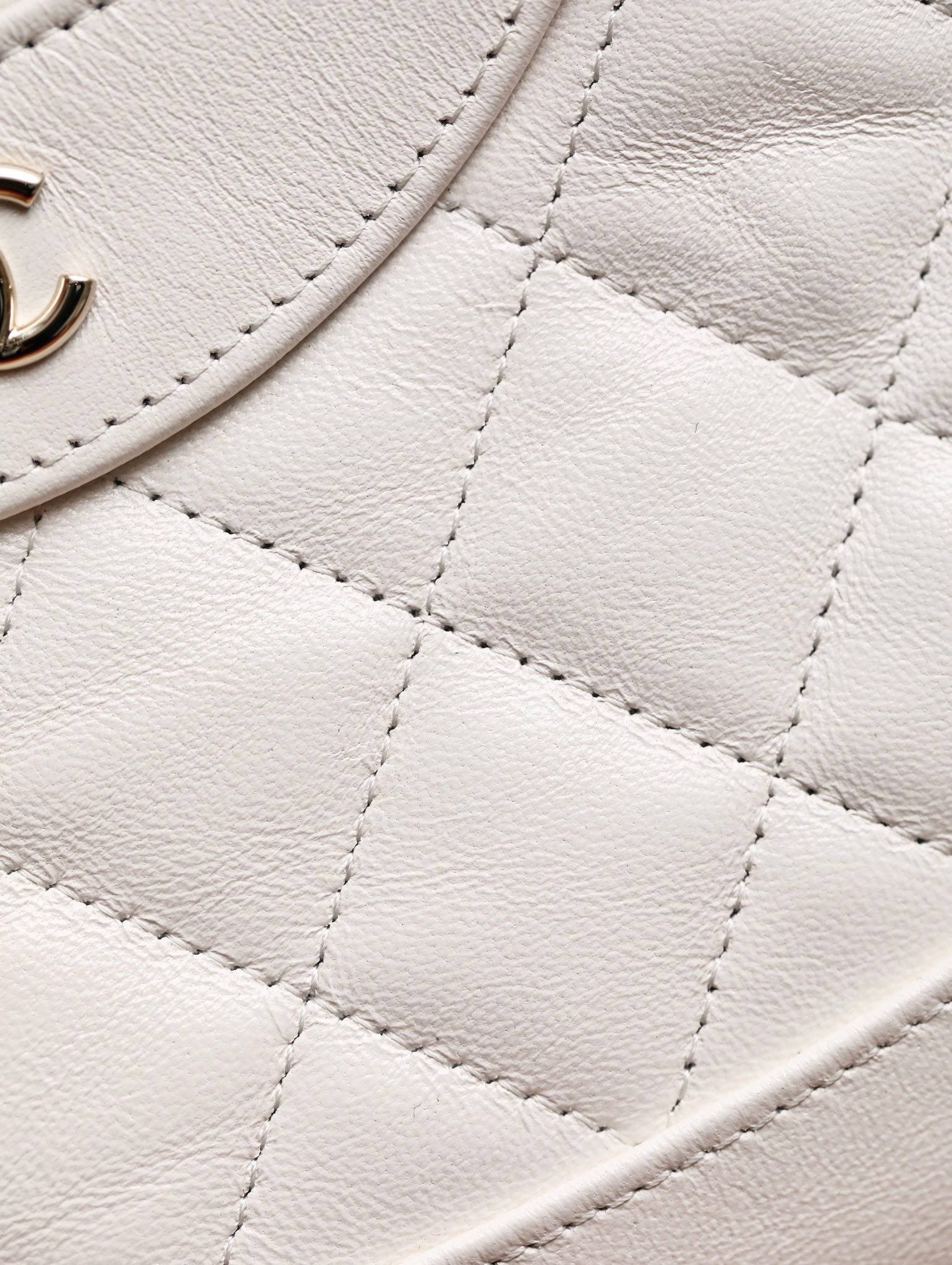 Chanel 23c 31 Nano Bag view 7