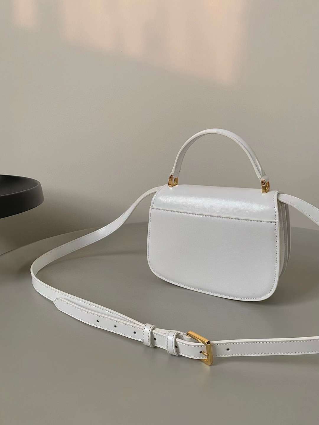 Dior 30 Montaigne Avenue Top Handle Bag view 5
