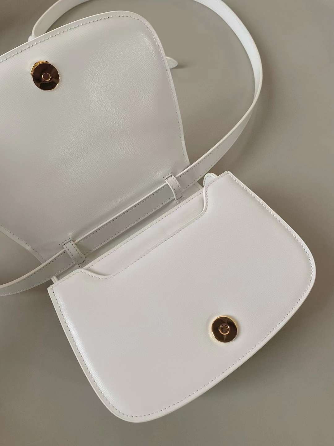 Dior 30 Montaigne Avenue Top Handle Bag view 7