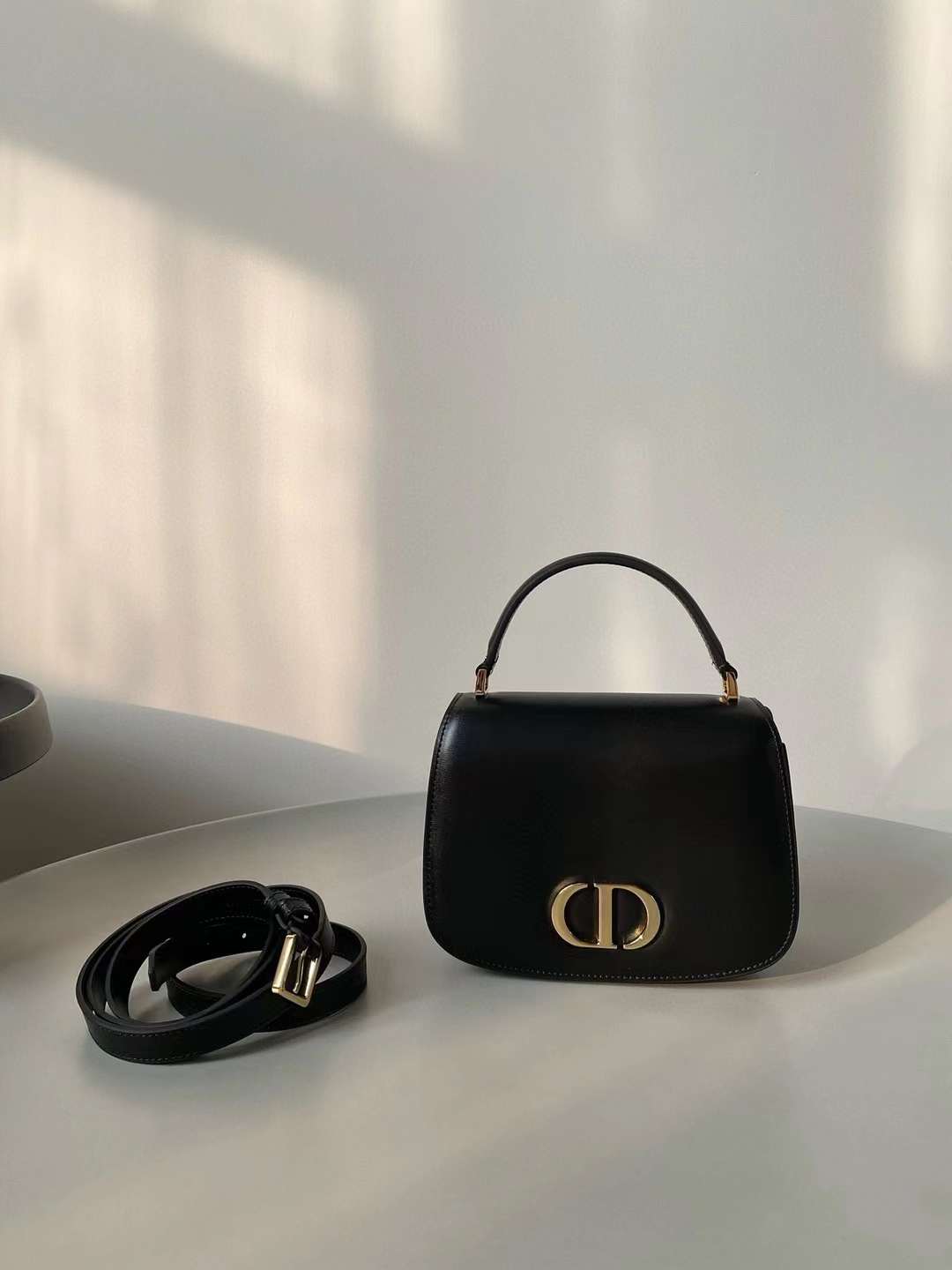 Dior 30 Montaigne Avenue Top Handle Bag view 12