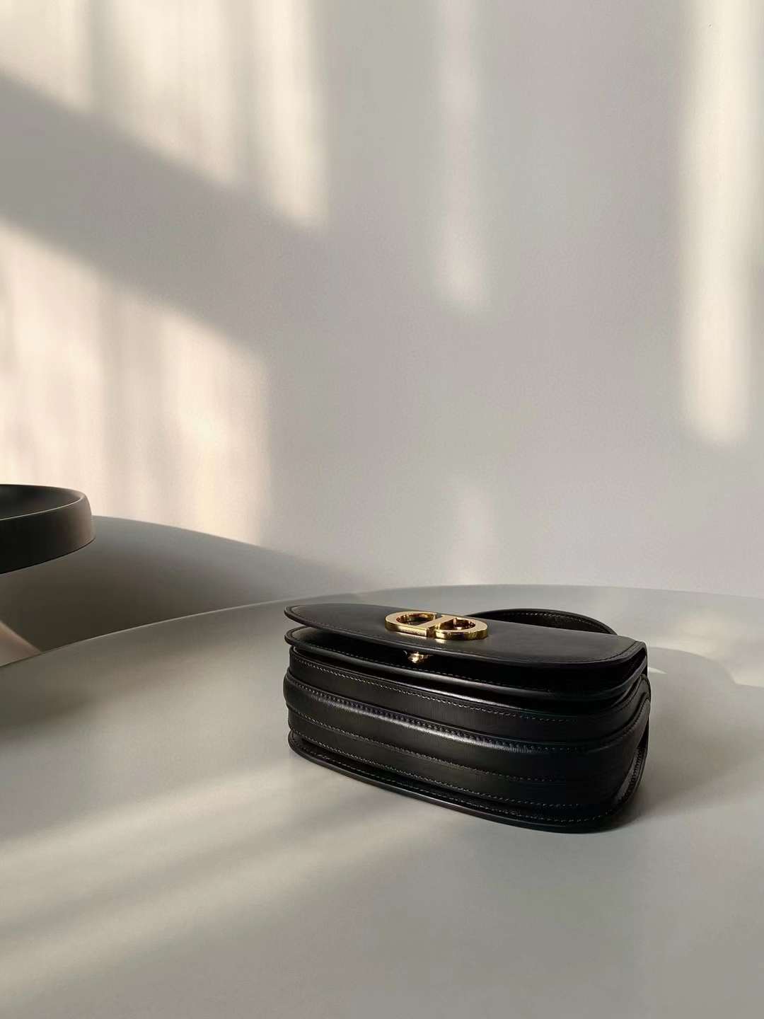Dior 30 Montaigne Avenue Top Handle Bag view 5