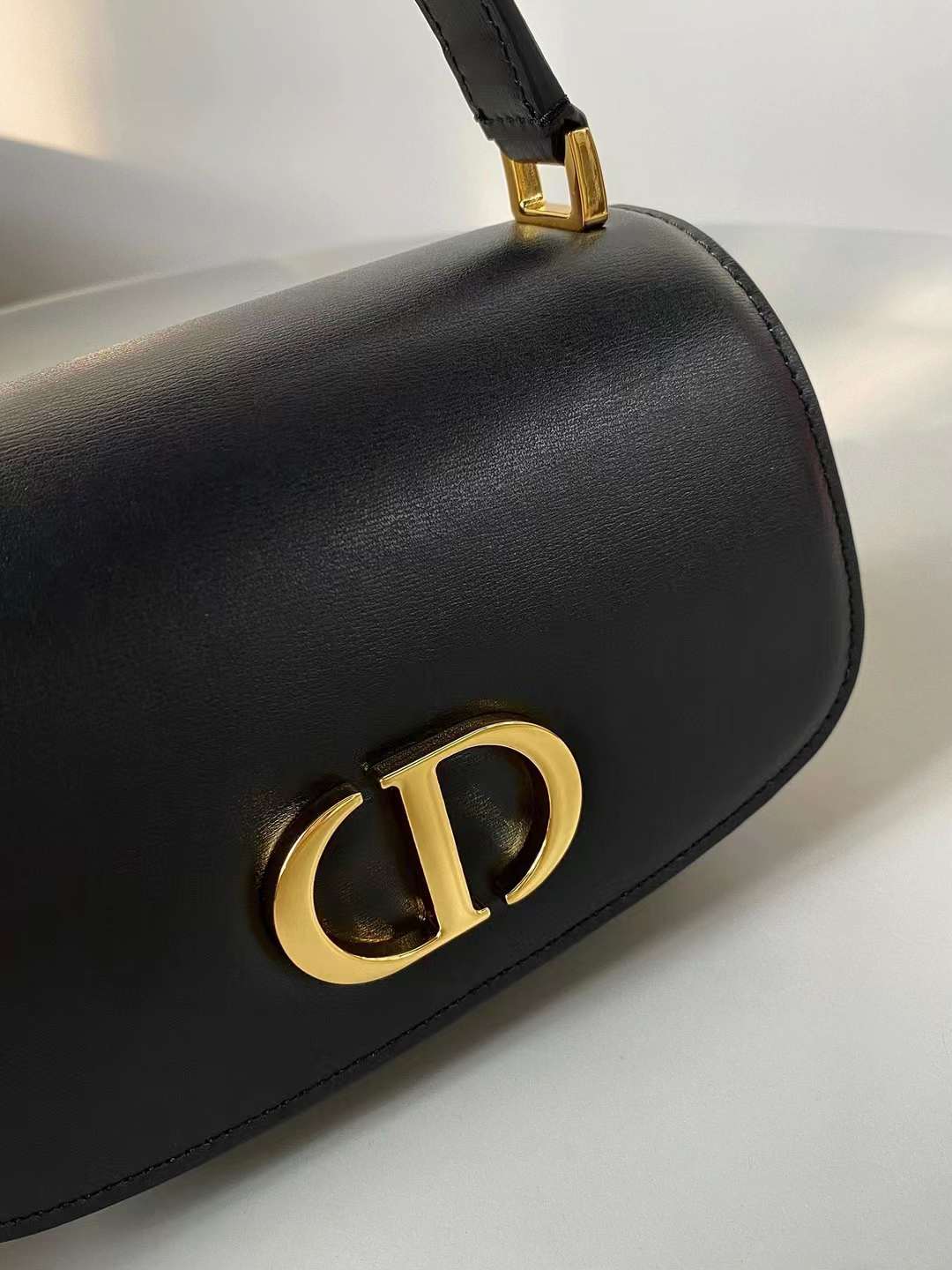 Dior 30 Montaigne Avenue Top Handle Bag view 6