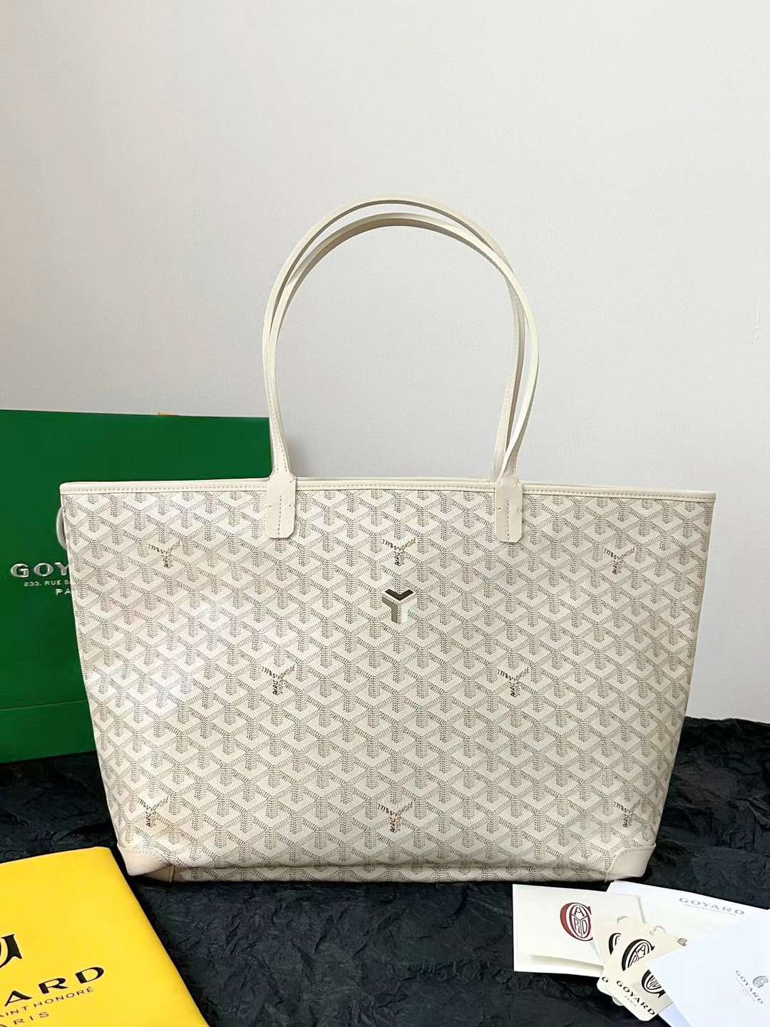 Goyard Artois MM Bag 2024 view 1