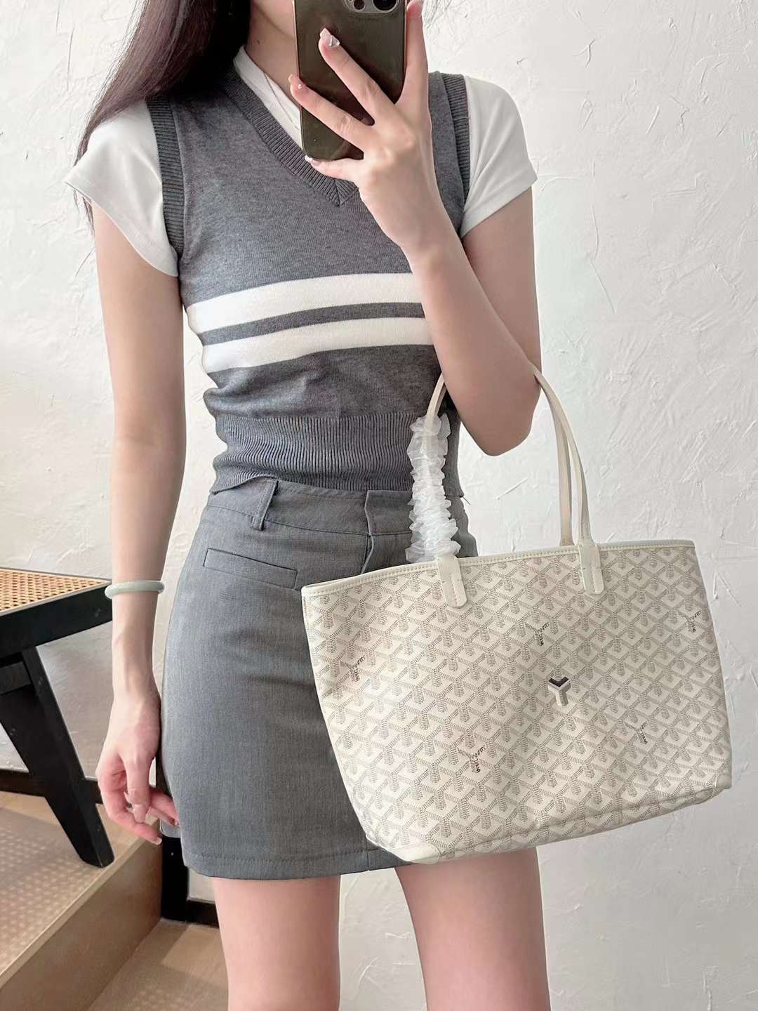 Goyard Artois MM Bag 2024 view 9