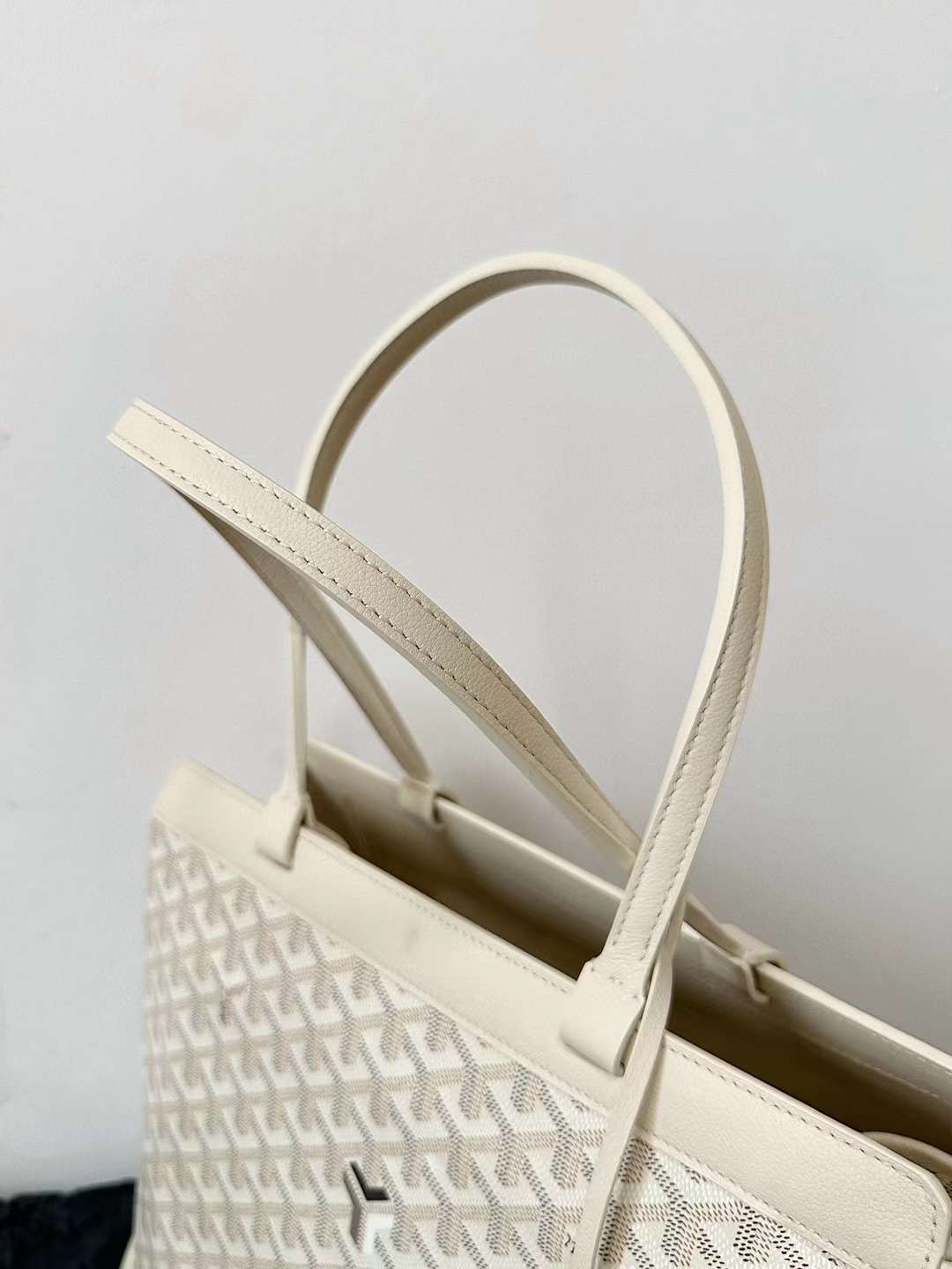 Goyard Bellechasse Biaude PM Bag view 3