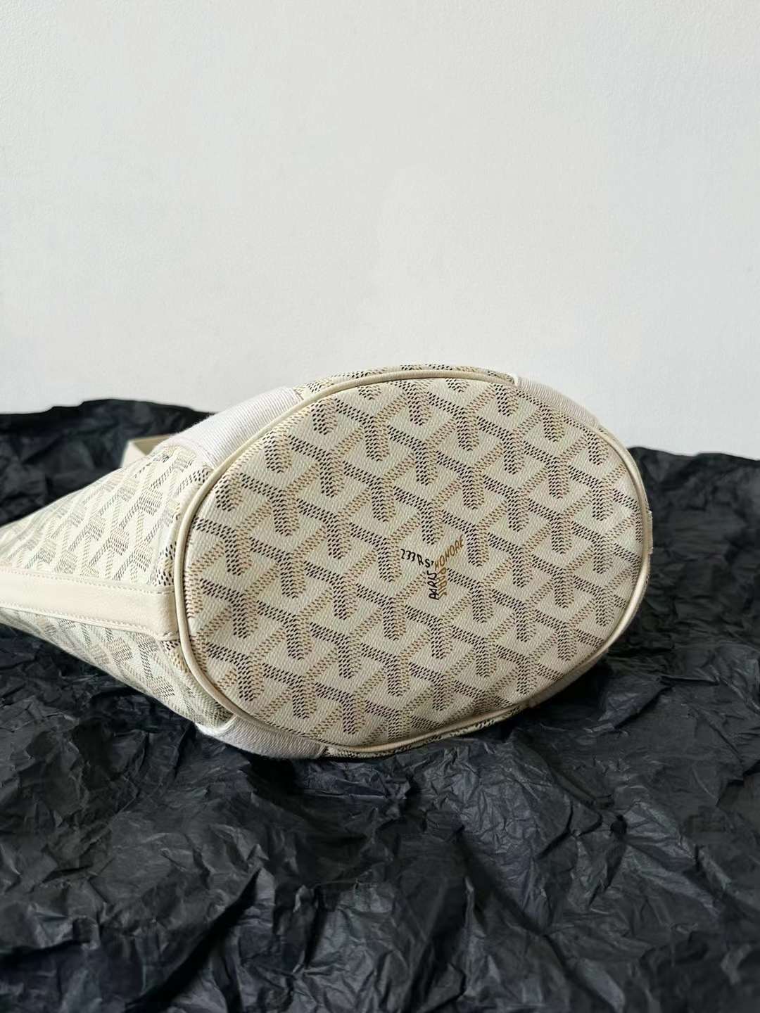 Goyard Belharra PM Bag view 3