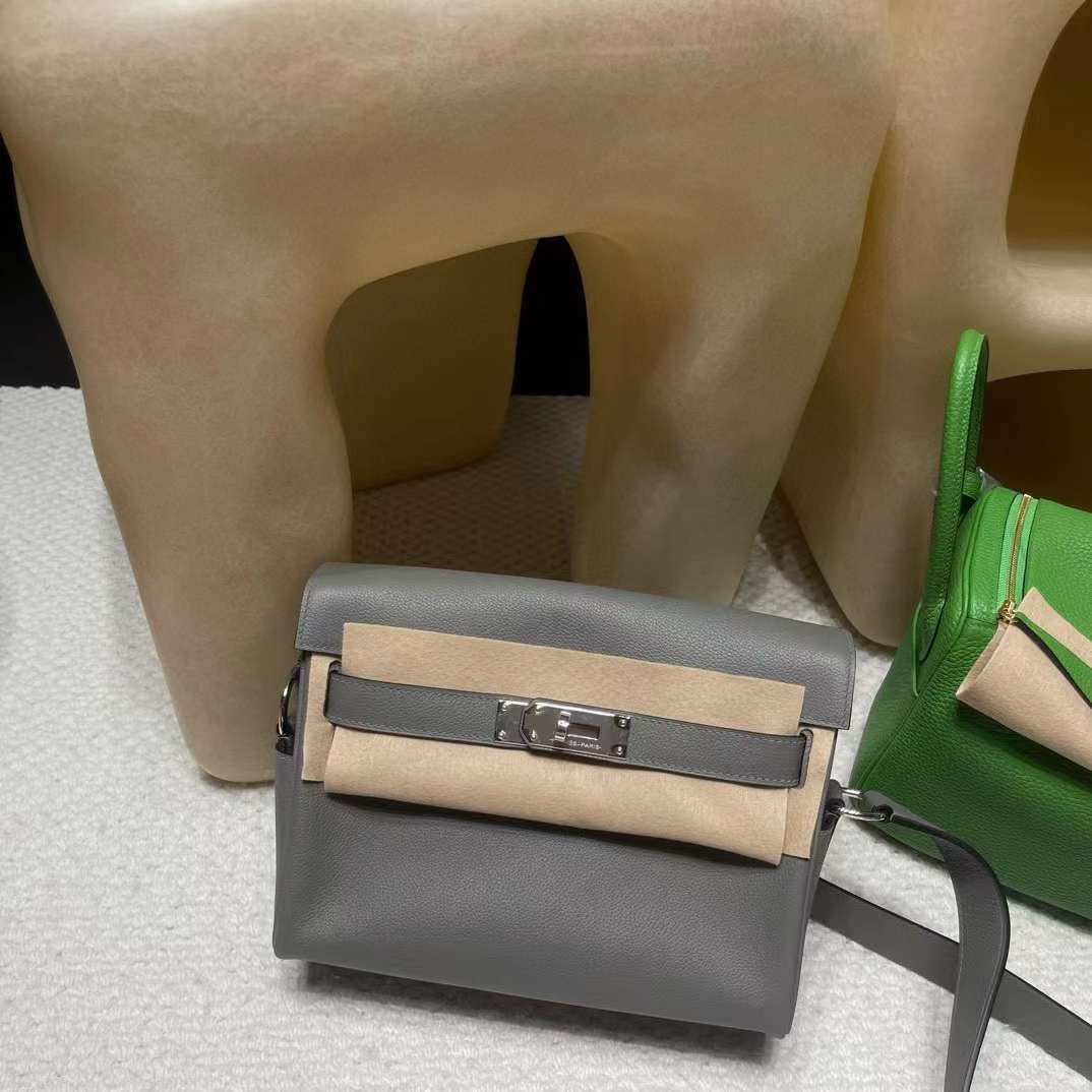 Hermès Kelly Messenger 0l view 1